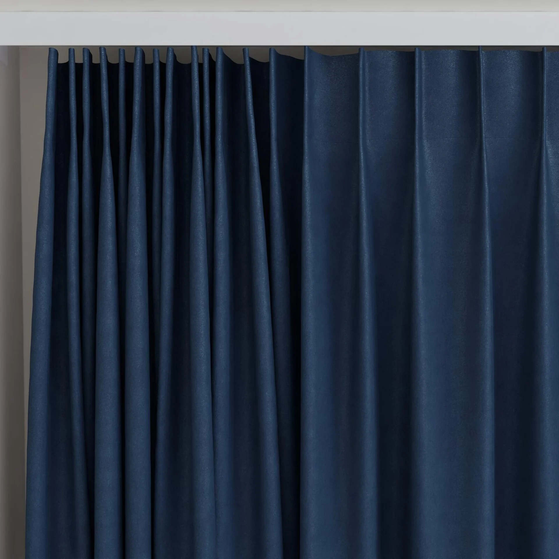 Top view of Lech Petrol, on curtain rail