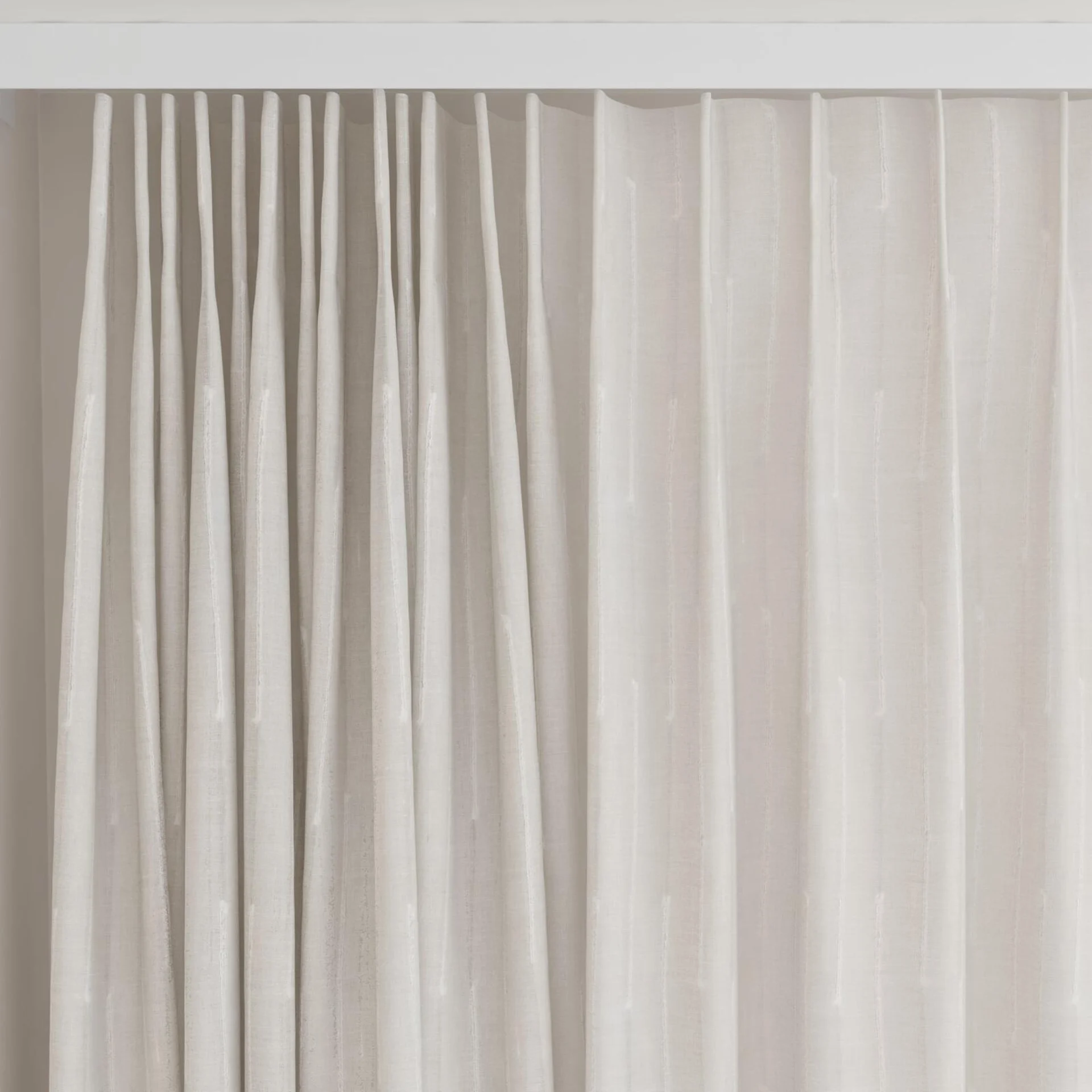 Top view of Salento Whitewash, on curtain rail