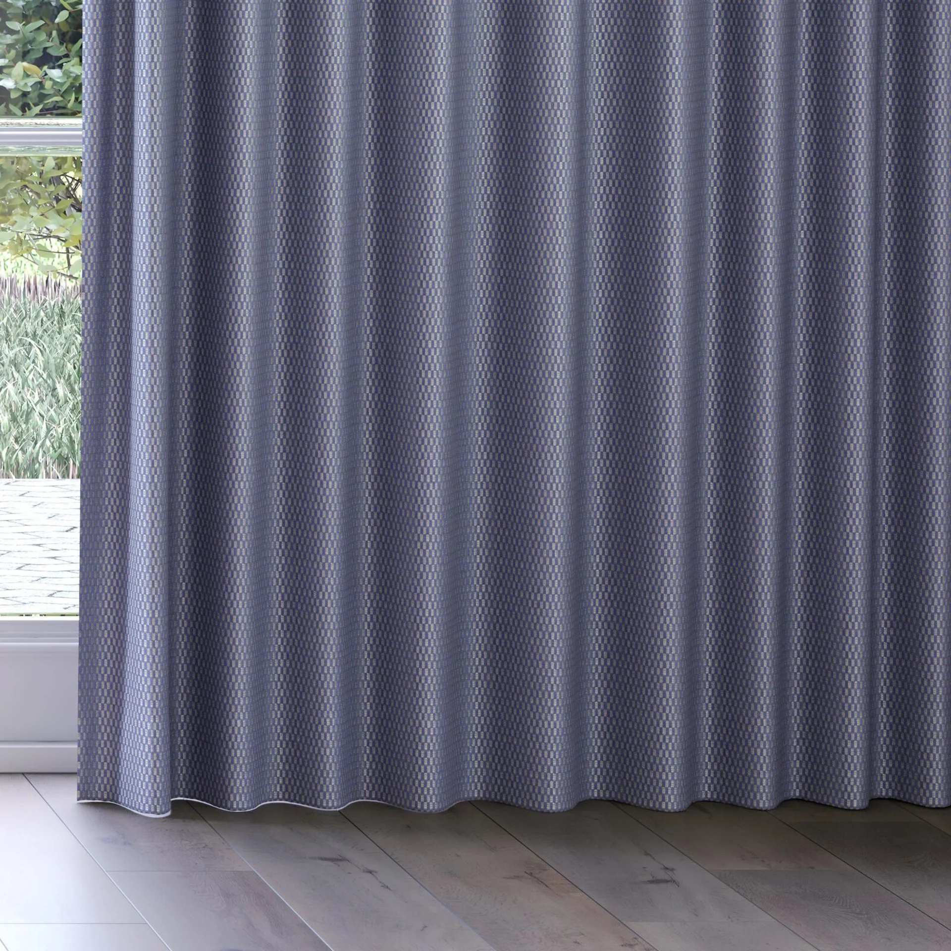 Bottom view of Manalapan Arctic, on curtain rail