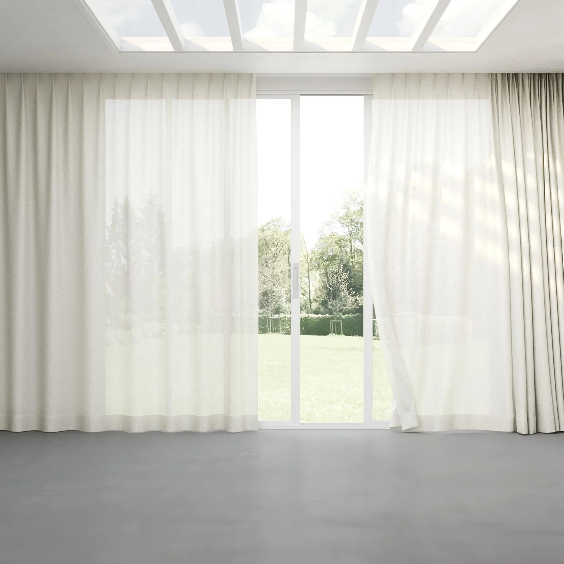 Full view of Metallique Alabaster, pinch pleat