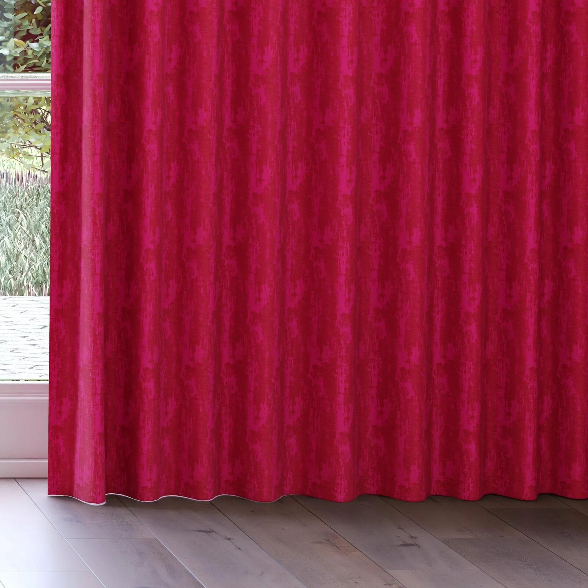 Bottom view of Innovation Passion, on curtain rail