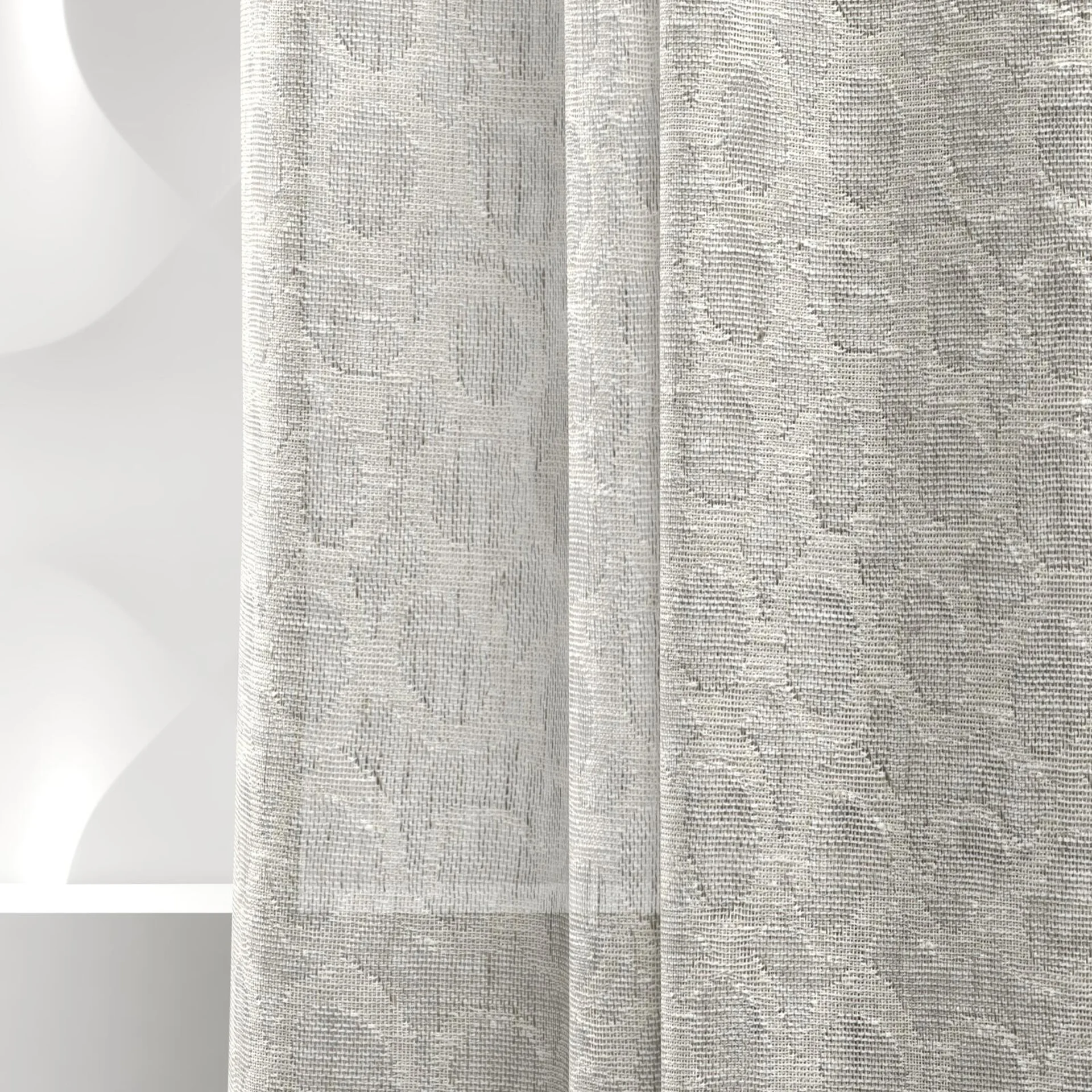 Detailed view of Lilian Mist