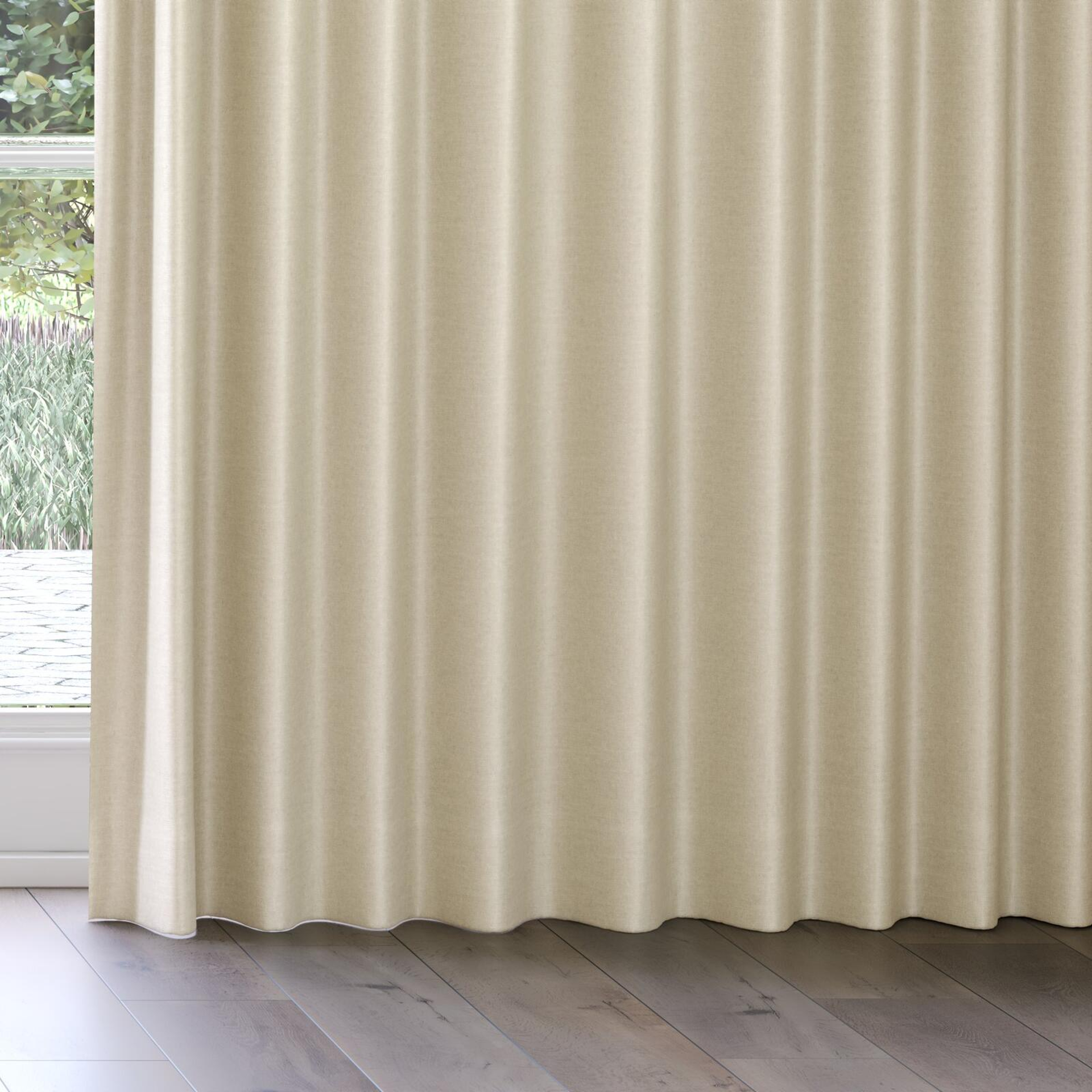 Bottom view of Provence Oyster, on curtain rail