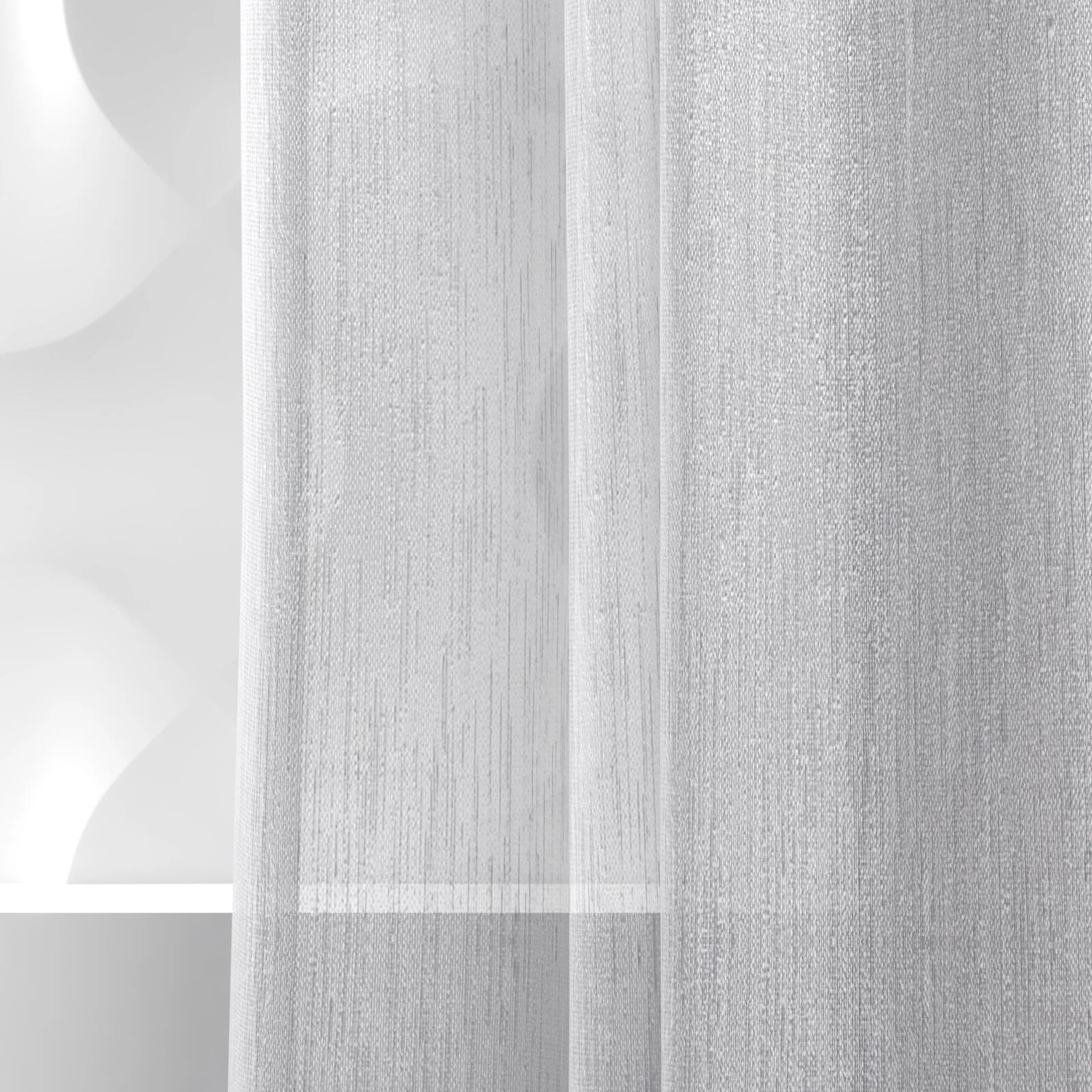 Detailed view of Stratus Silver