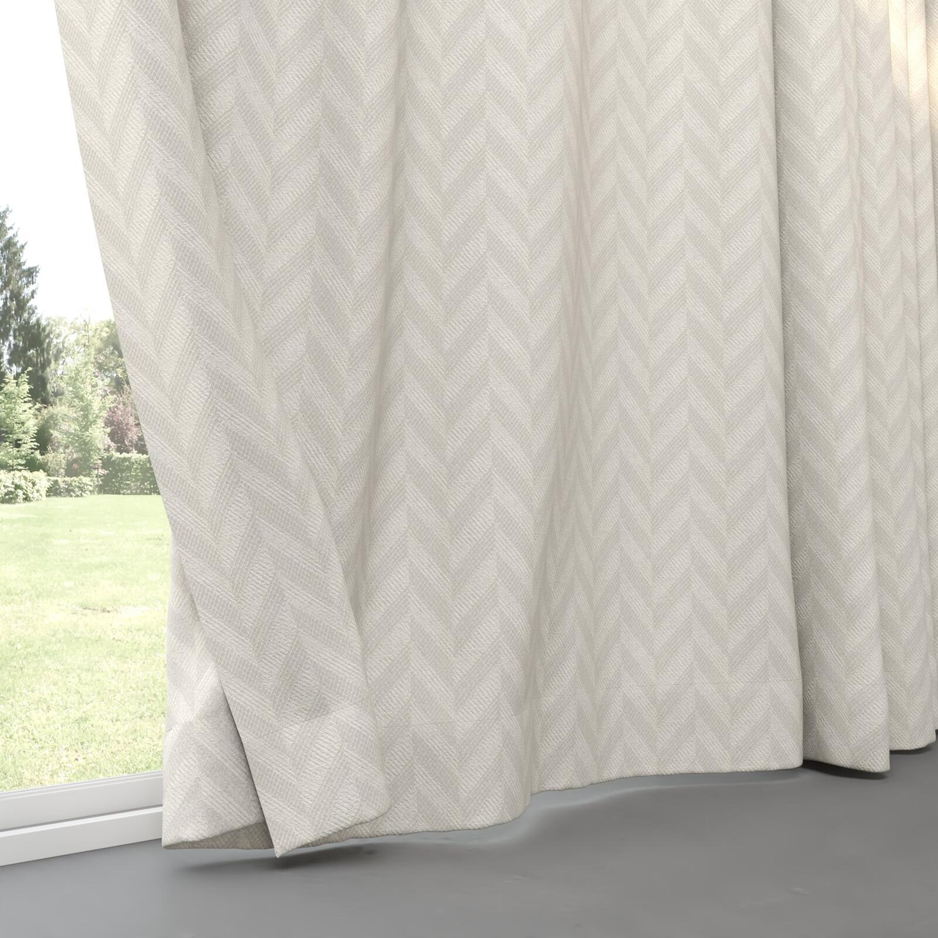 Bottom view of Lupine Swan, pinch pleat