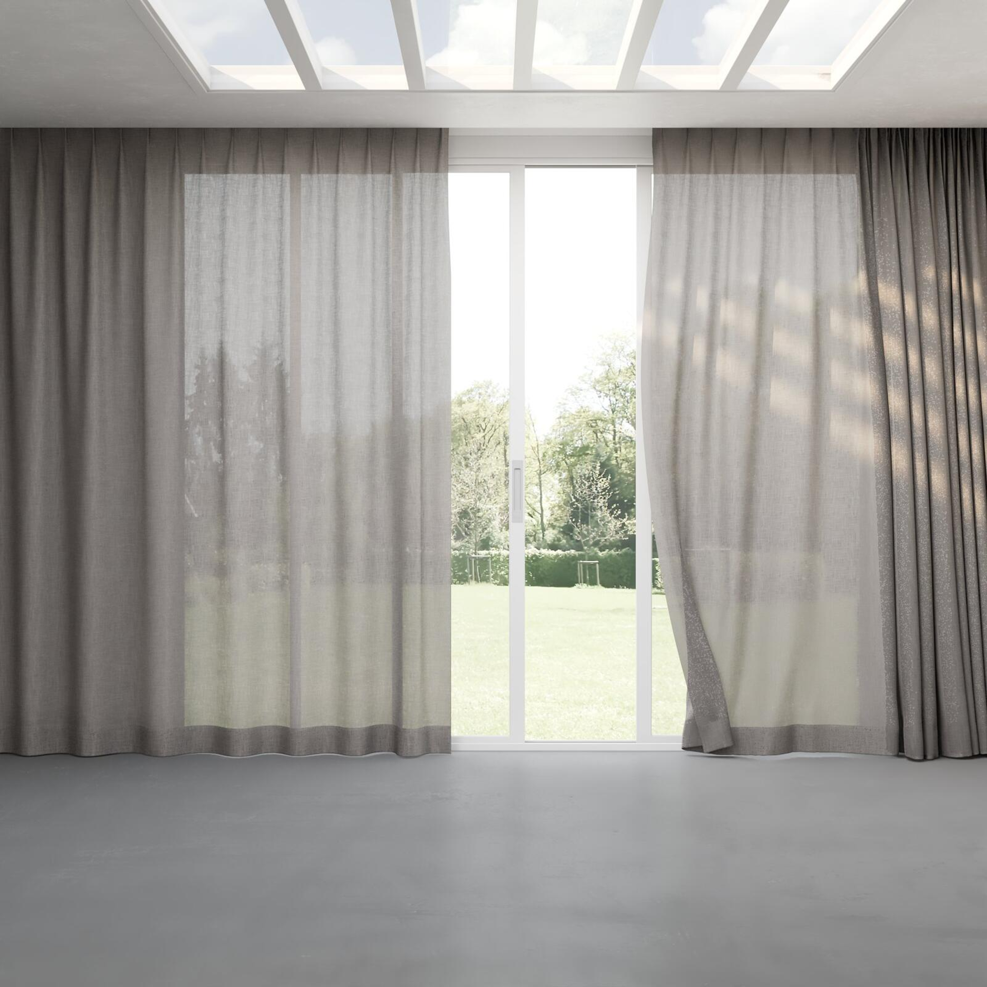 Full view of Motion Rabbit, pinch pleat
