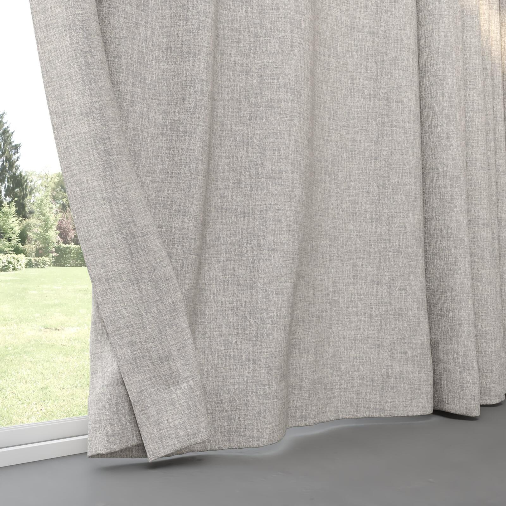 Bottom view of Earthwild Silver, pinch pleat