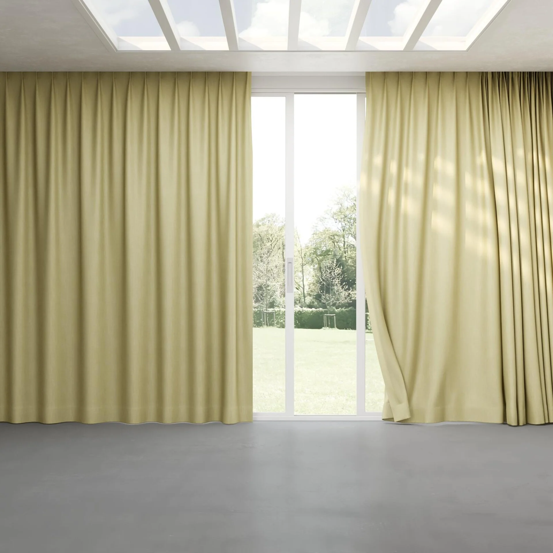 Full view of Gent Thyme, pinch pleat