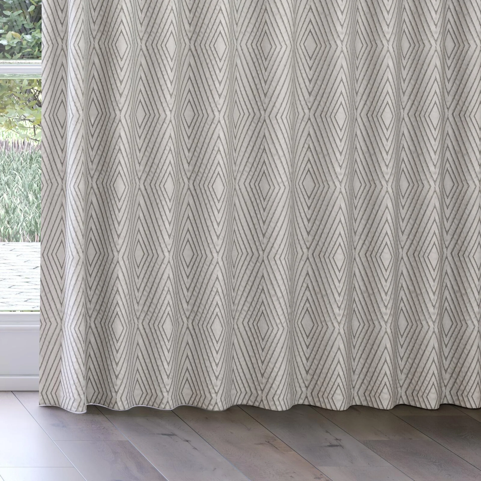 Bottom view of Intuition Silver, on curtain rail