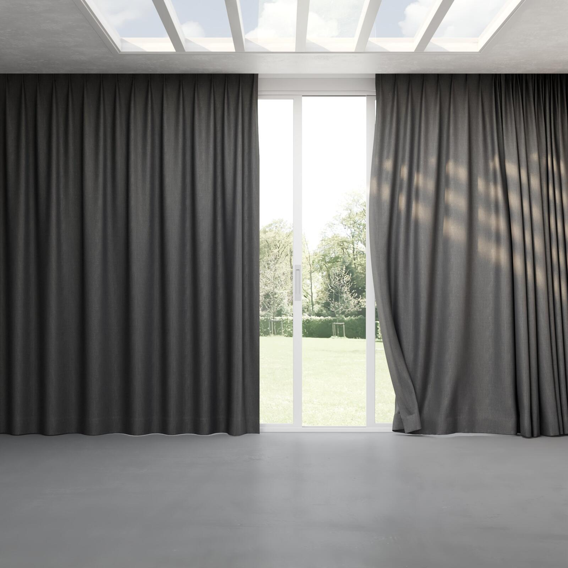 Full view of Gent Ash, pinch pleat