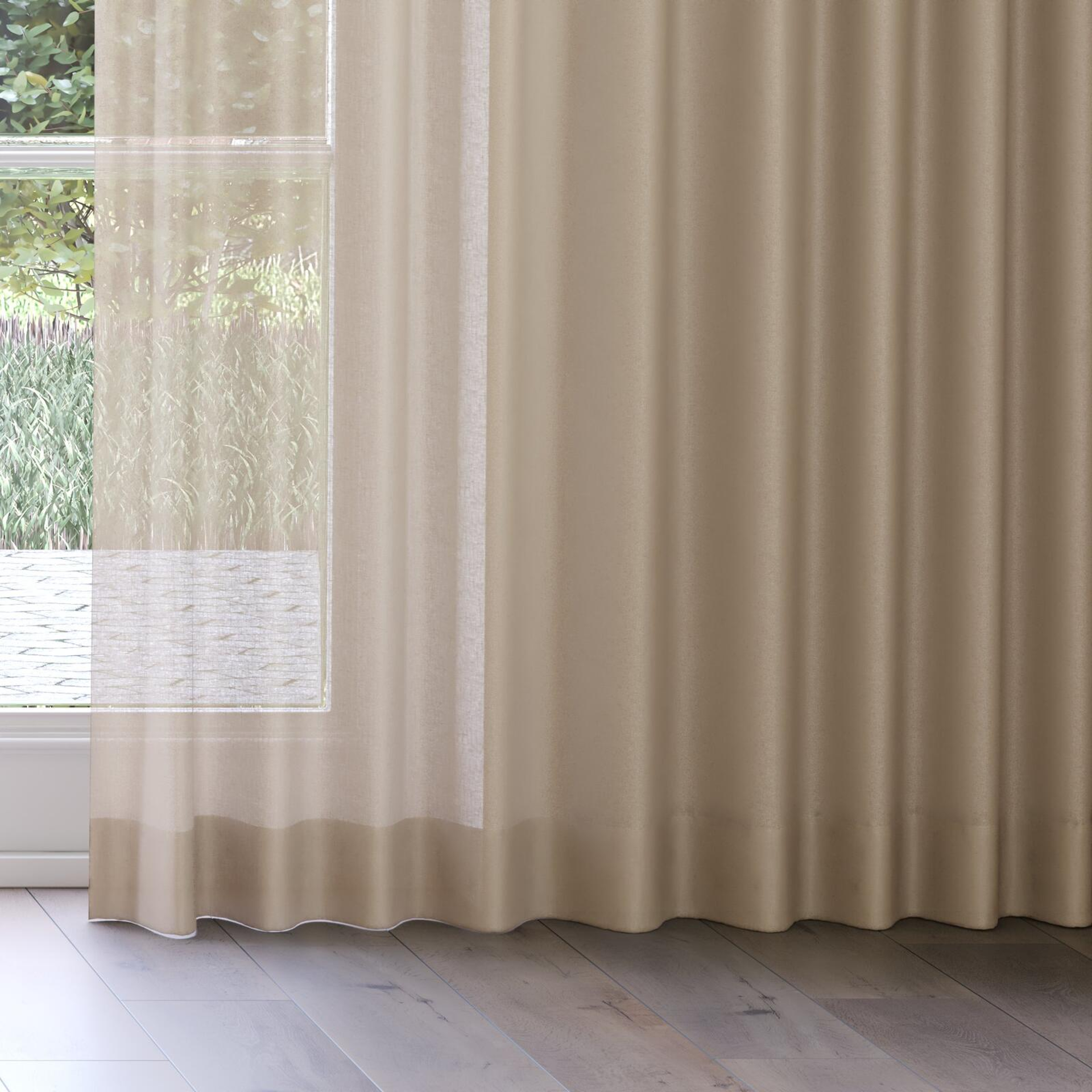 Bottom view of Wategos Sandstone, on curtain rail