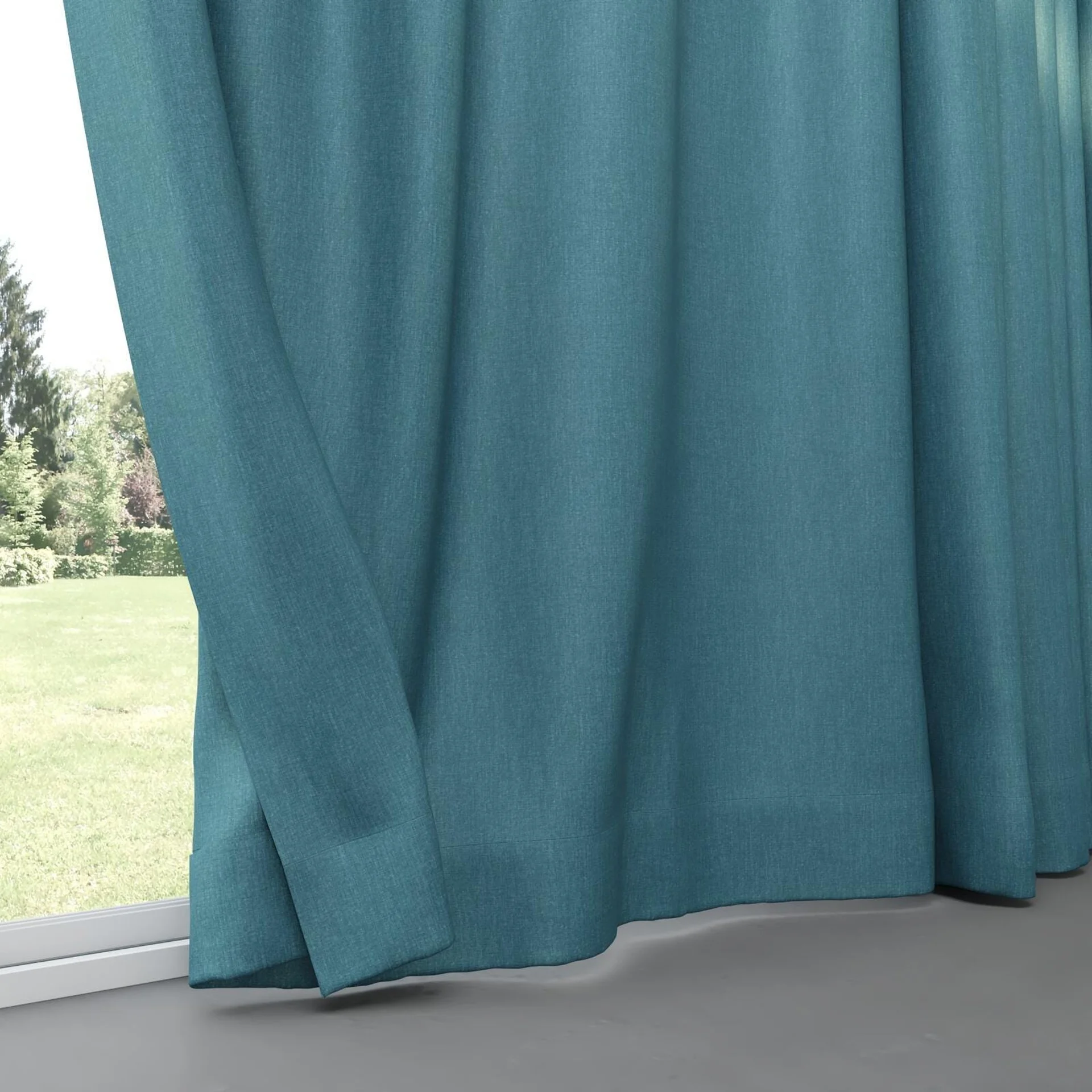 Bottom view of Kidglove Peacock, pinch pleat