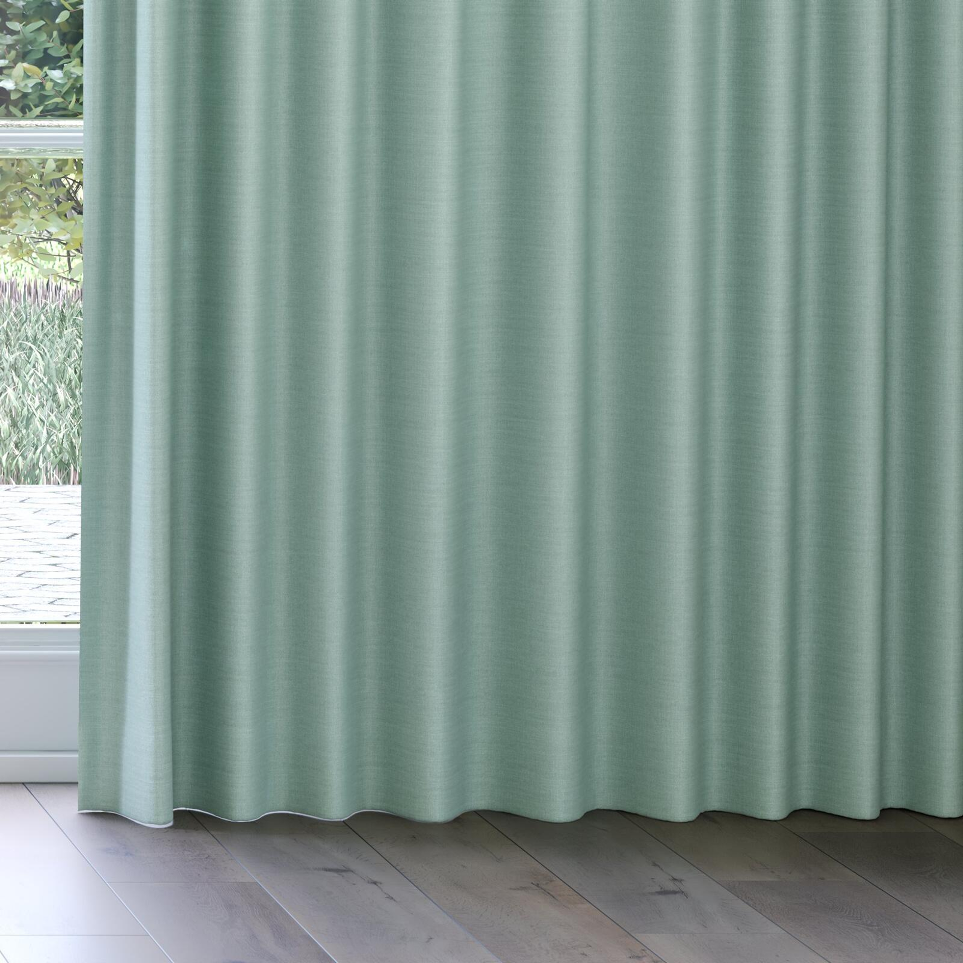 Bottom view of Linex Mineral, on curtain rail