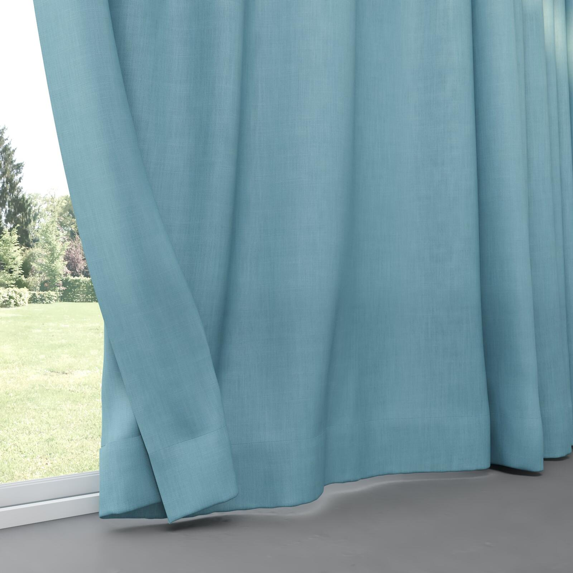 Bottom view of Lexicon Scuba, pinch pleat