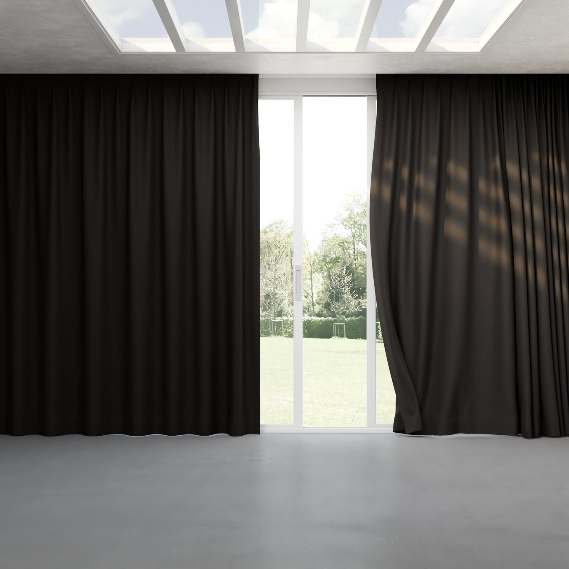 Full view of Peak Onyx, pinch pleat
