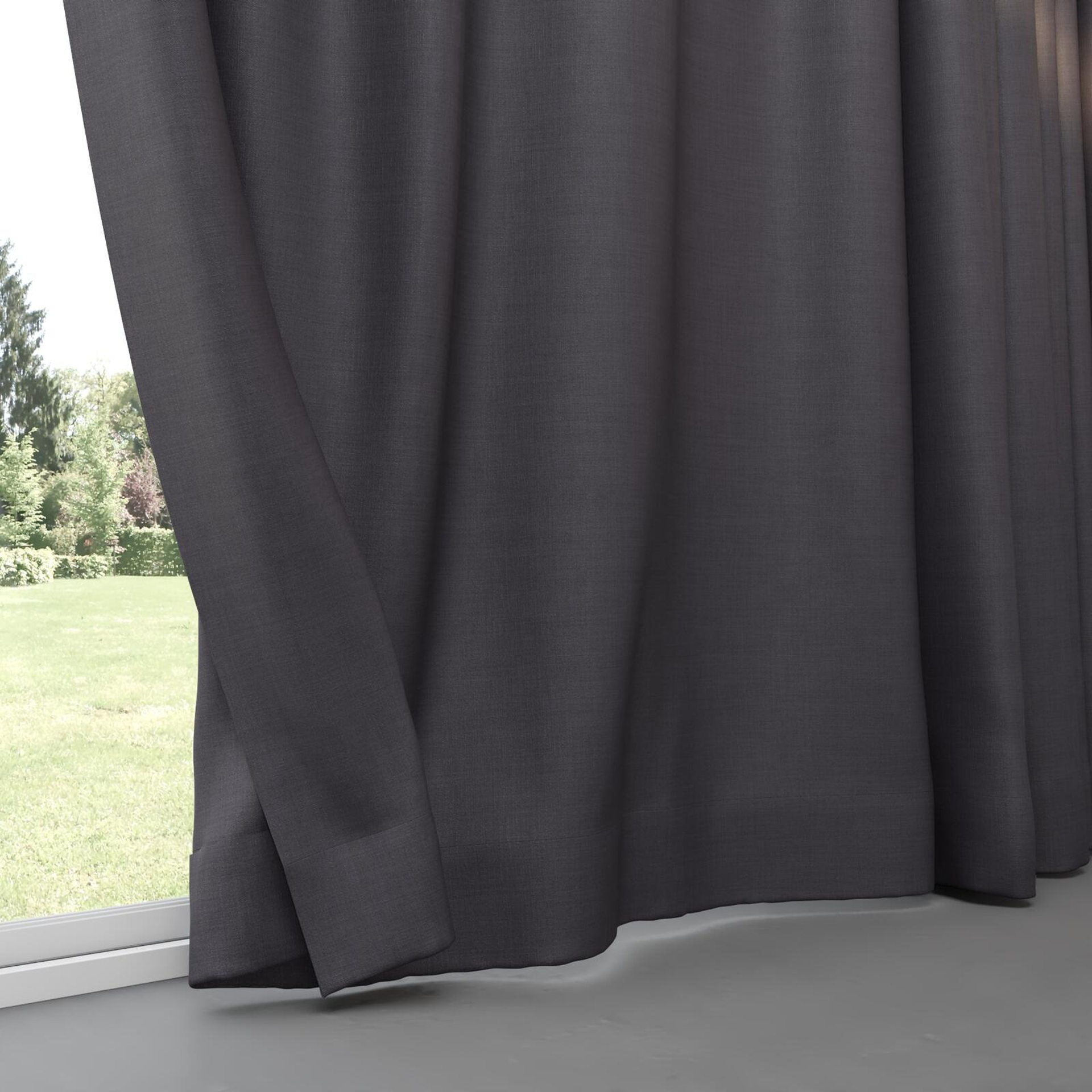 Bottom view of Keystone Ebony, pinch pleat