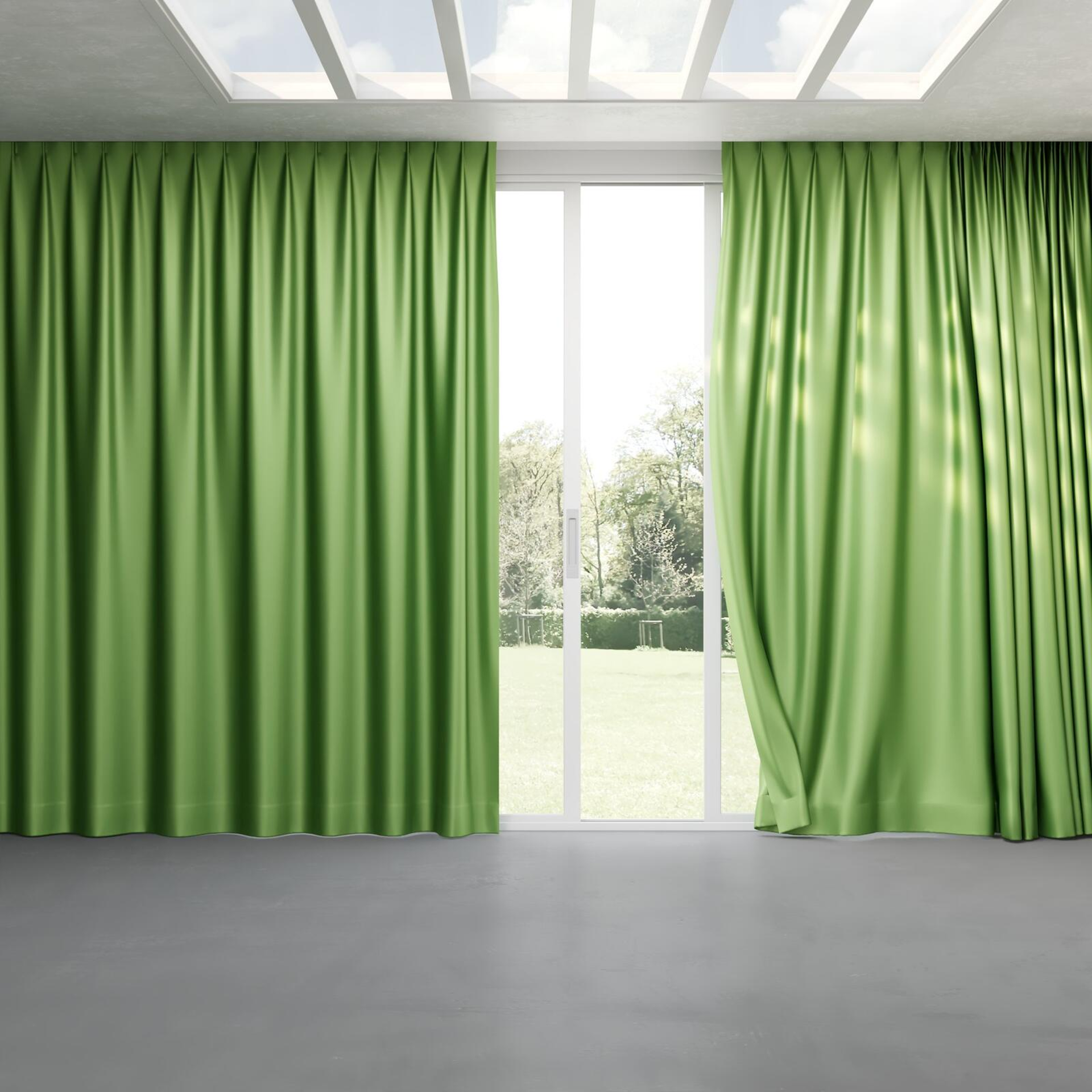 Full view of Moonbeam Oasis, pinch pleat