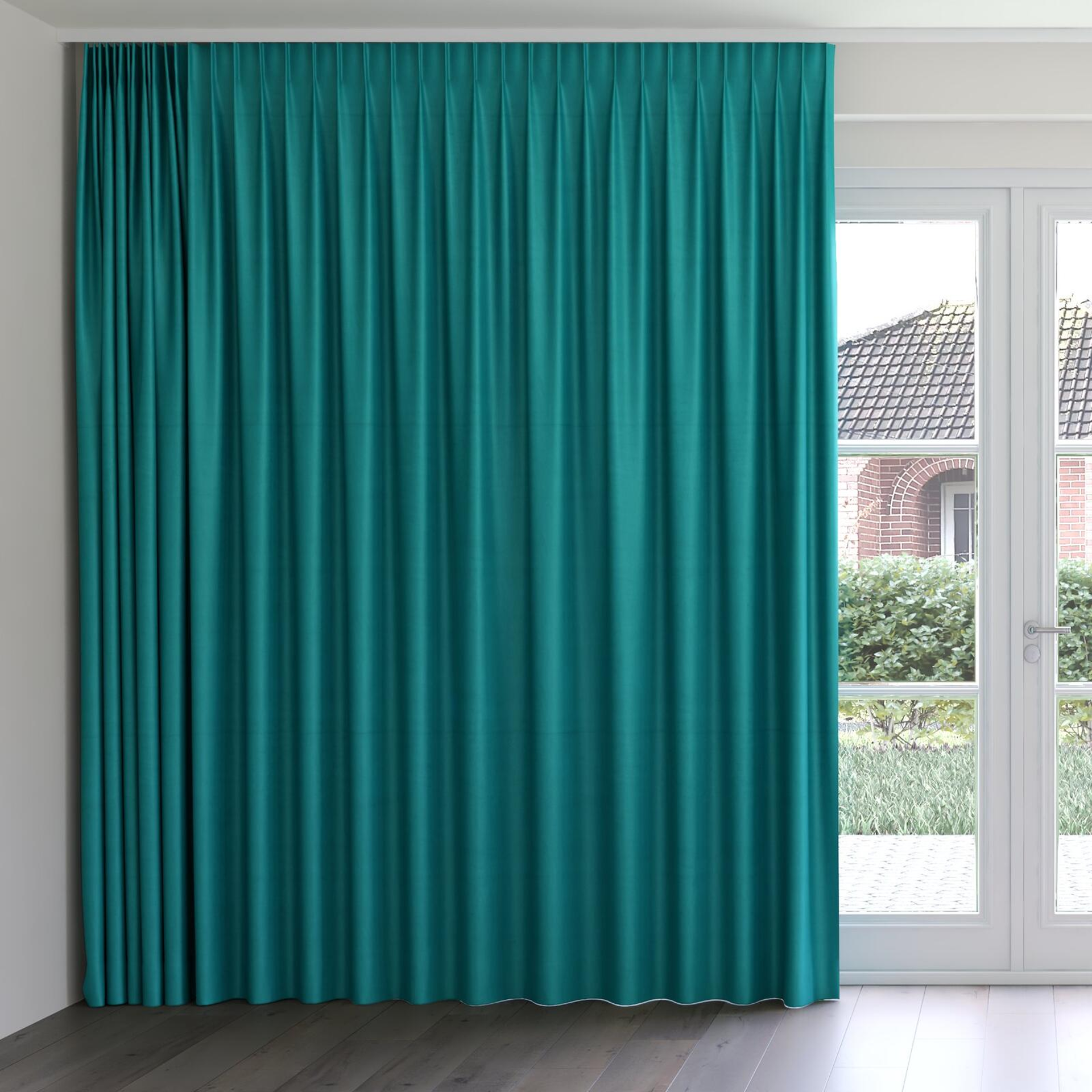 Front view of Warlock Jade, on curtain rail
