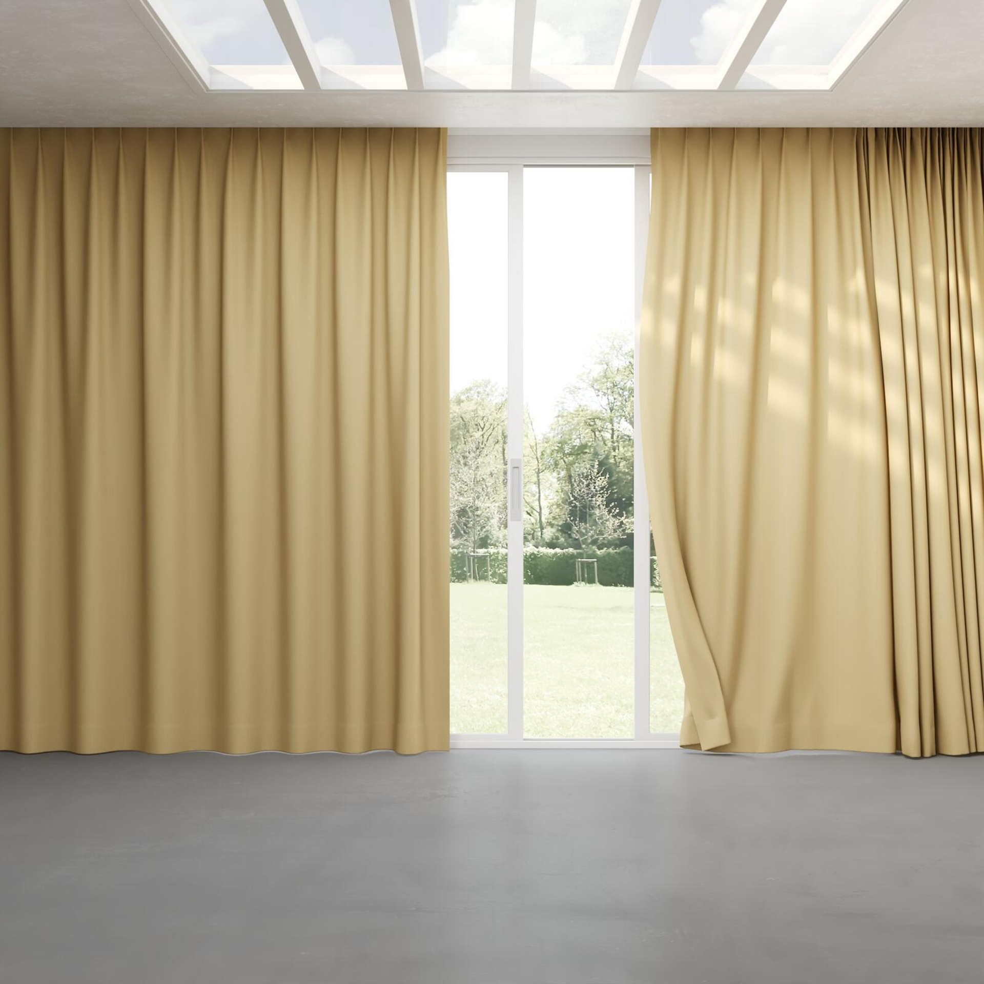 Full view of Coverlet Wheat, pinch pleat