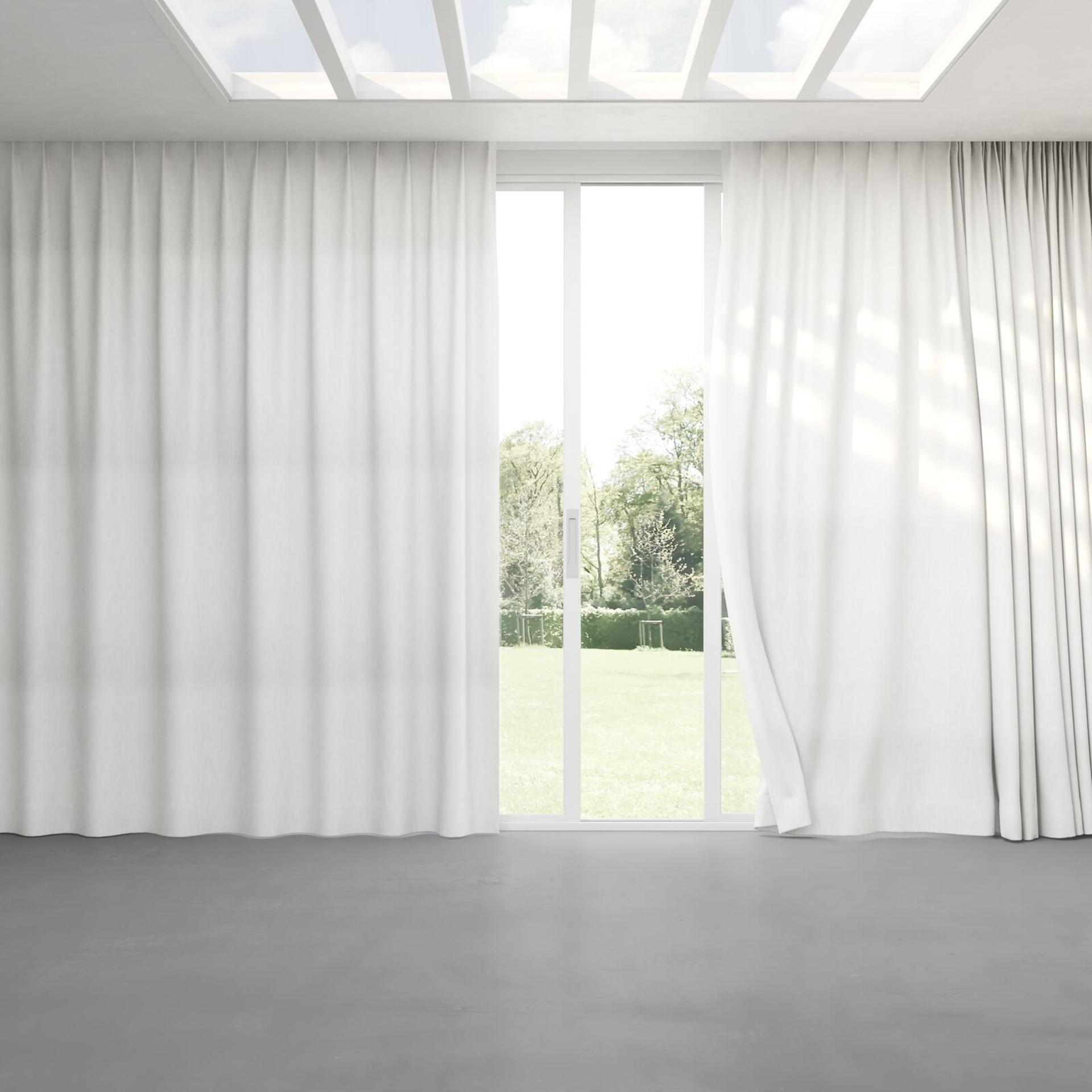 Full view of Lexicon Snow, pinch pleat