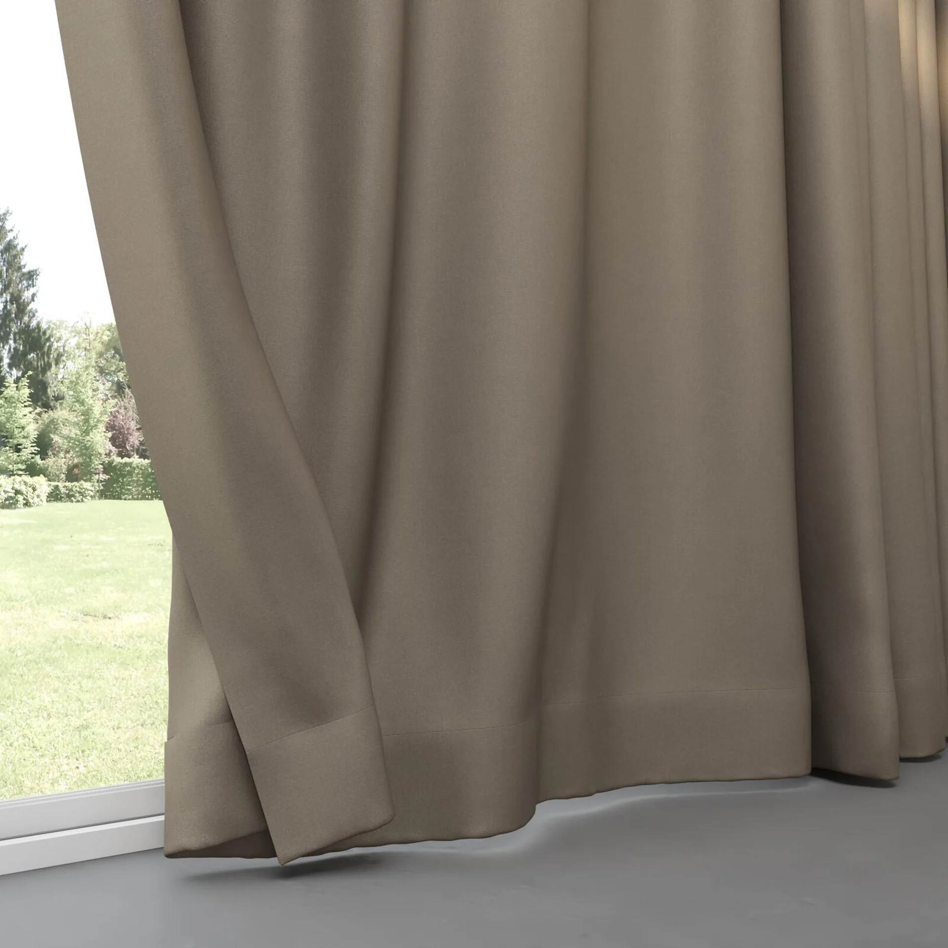 Bottom view of Kanvas Wood, pinch pleat