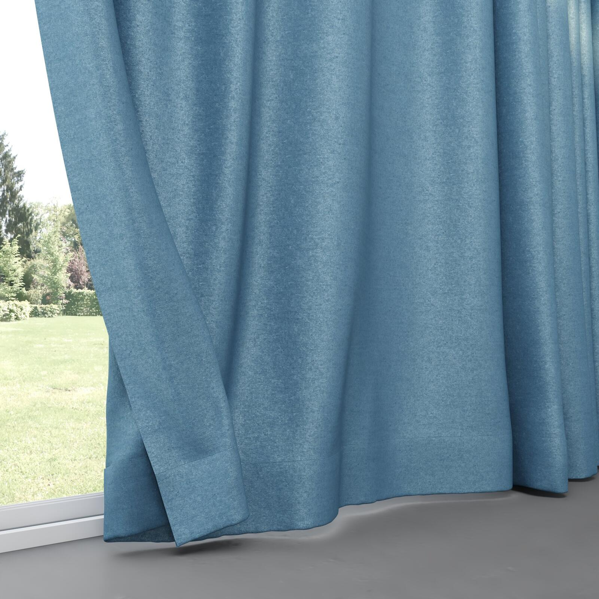 Bottom view of Drama Spa, pinch pleat