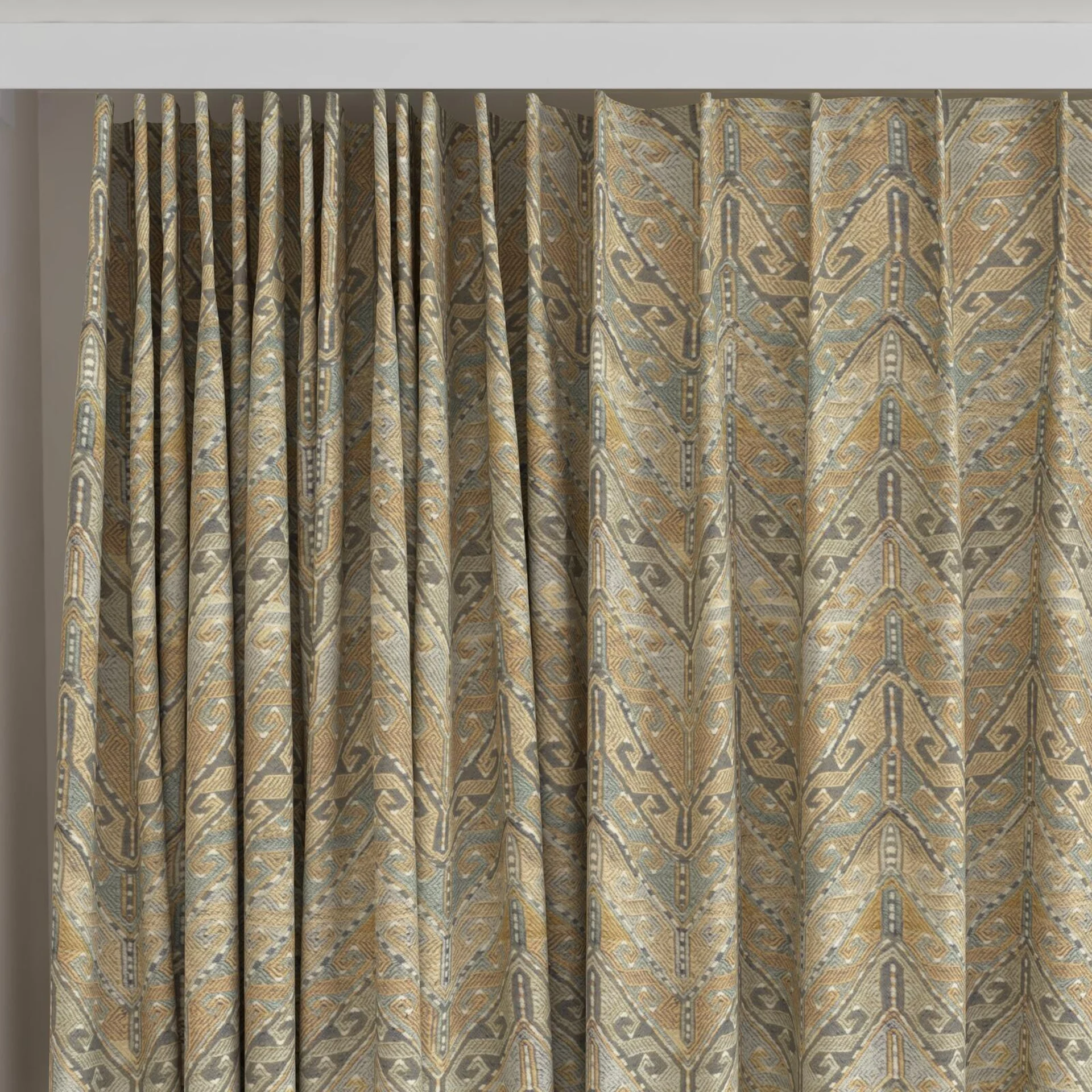 Top view of Lanteira Ecru, on curtain rail