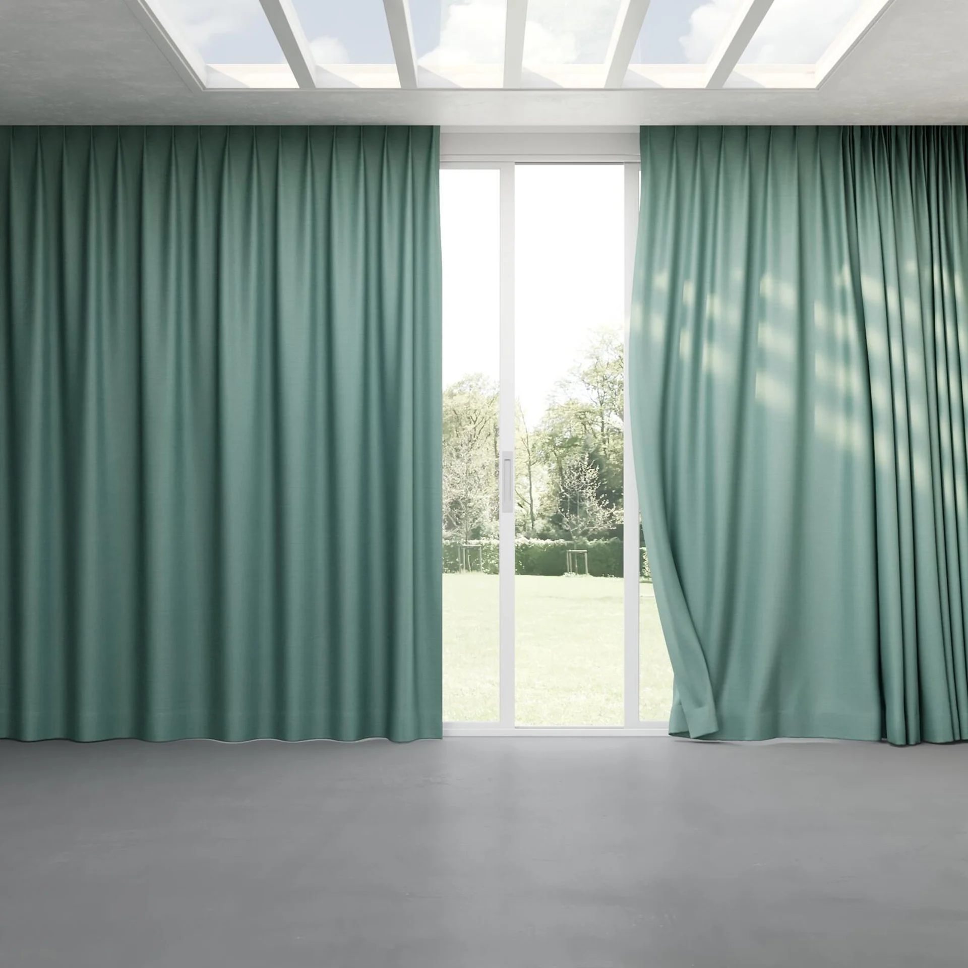 Full view of Linex Arctic, pinch pleat