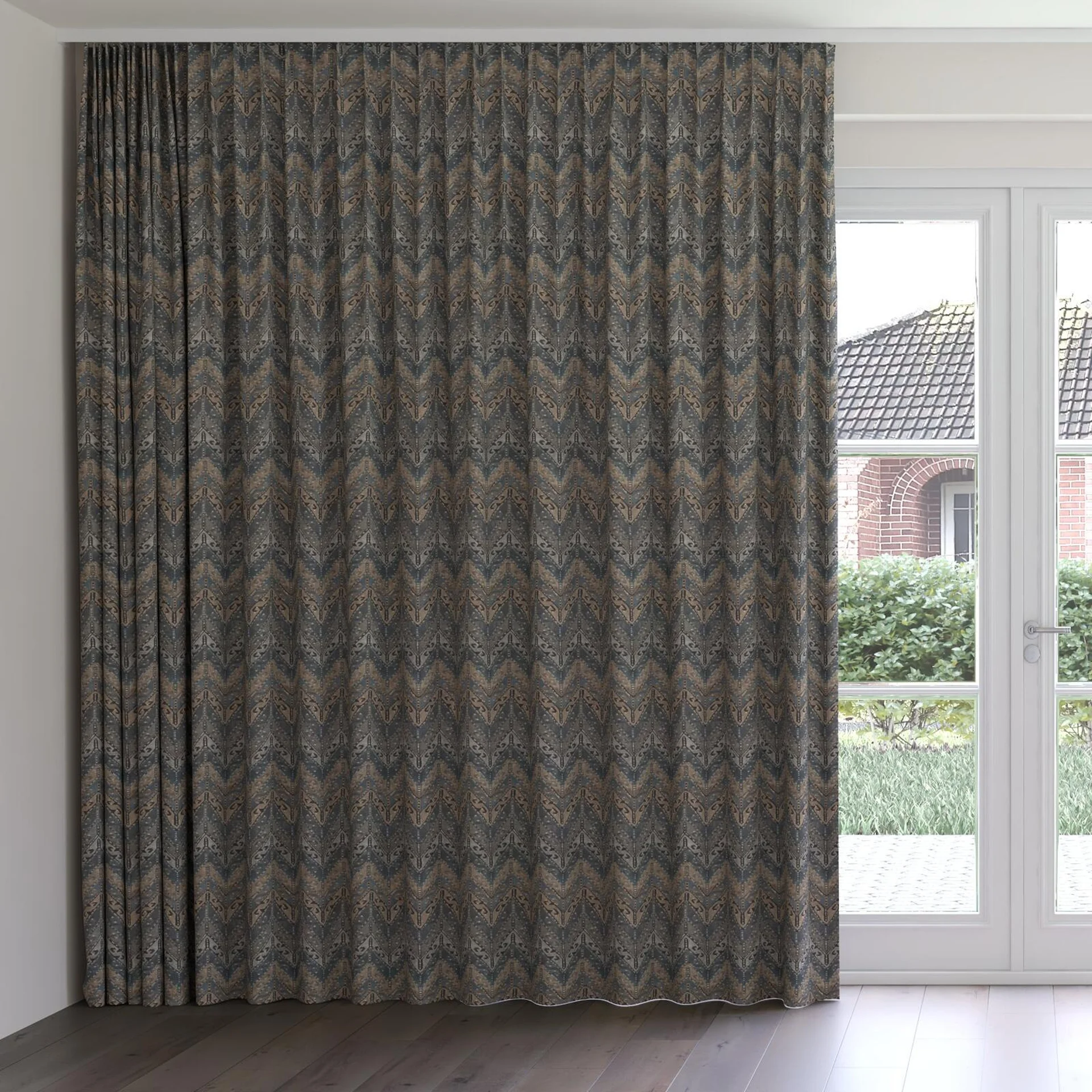 Front view of Lanteira Moonstone, on curtain rail