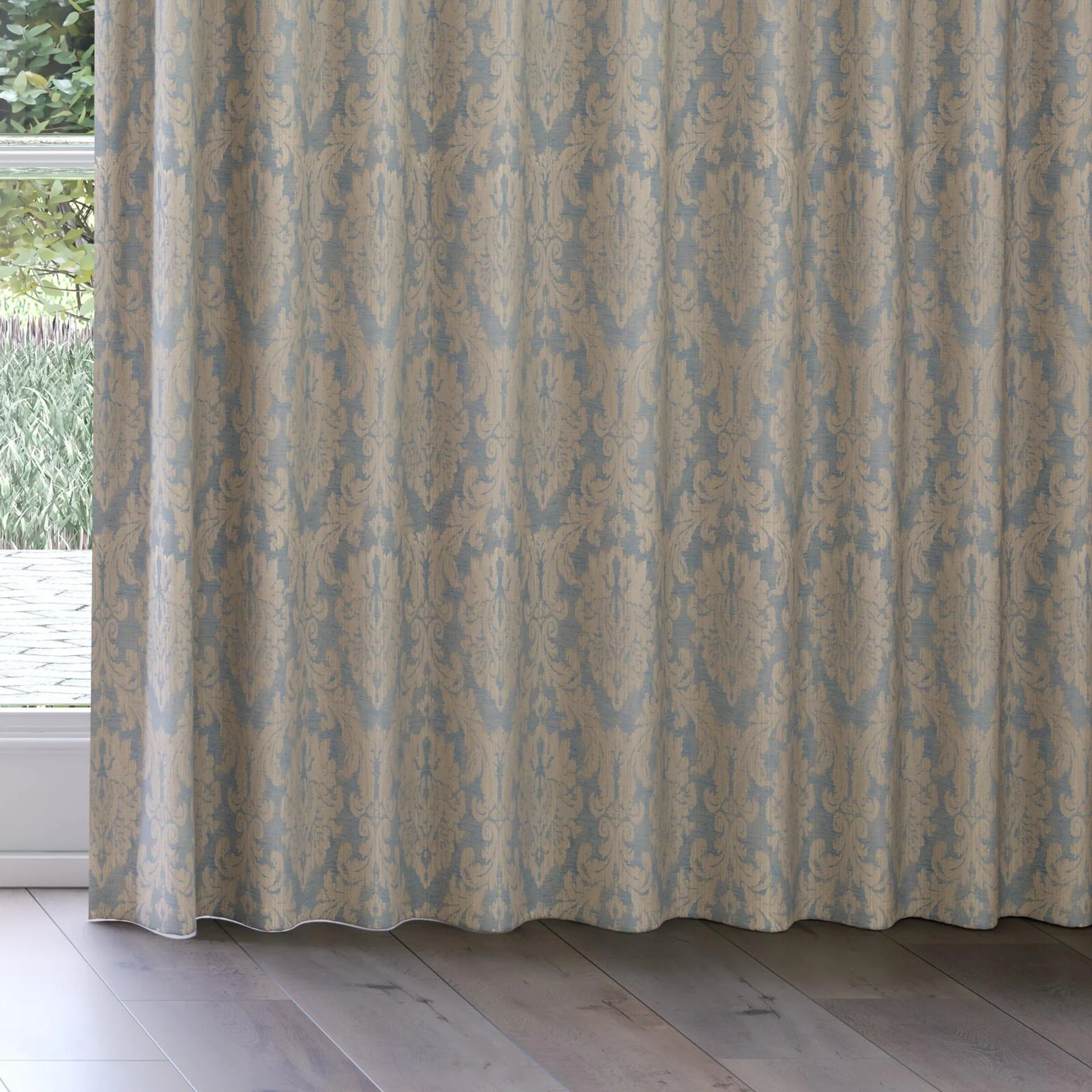 Bottom view of Damian Sky, on curtain rail