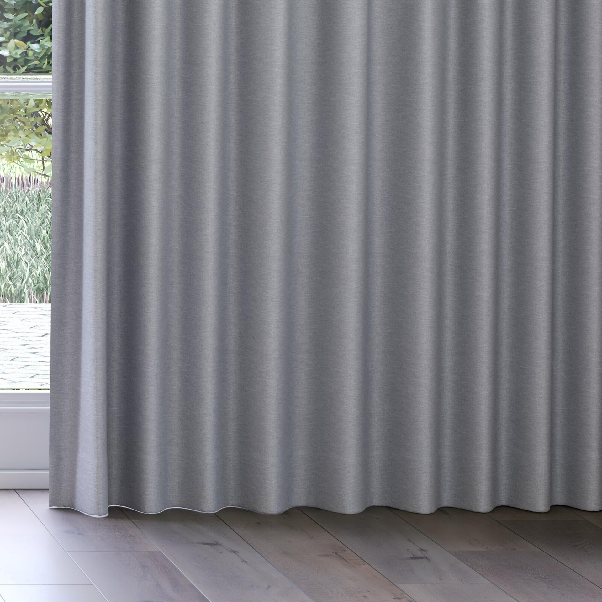 Bottom view of Casual Griffin, on curtain rail