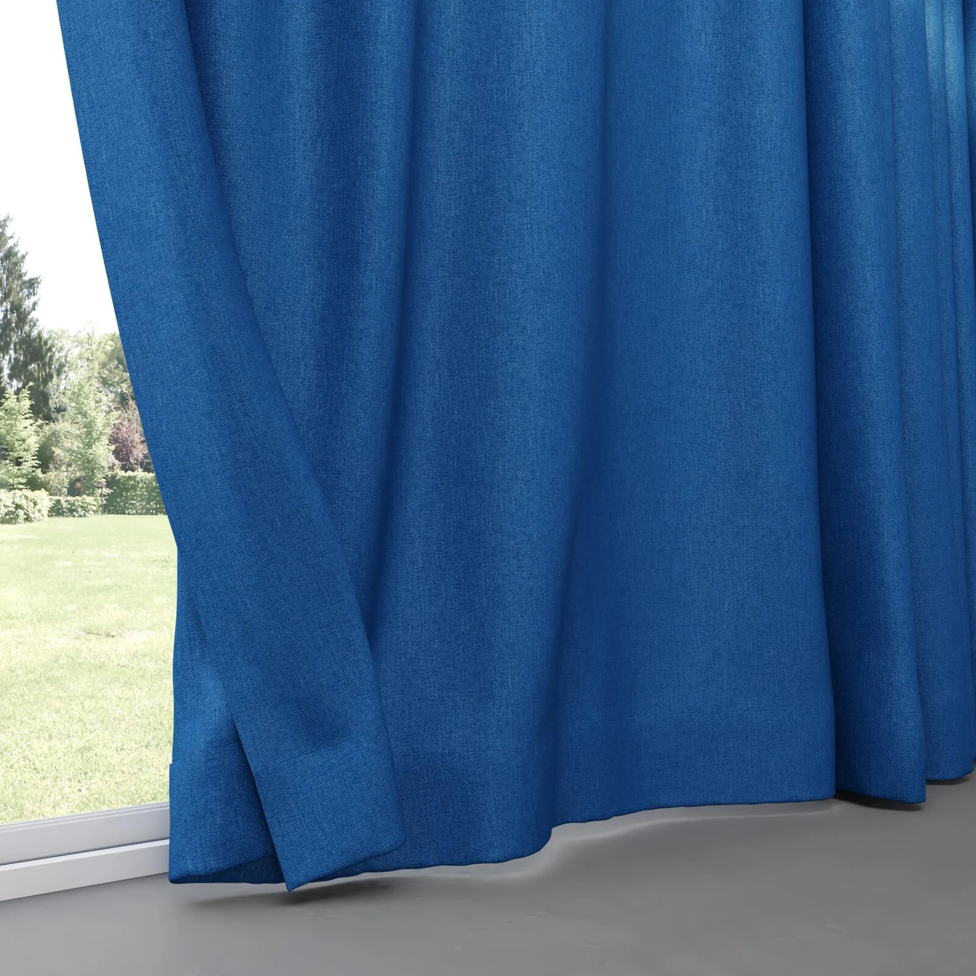 Bottom view of Perfecto Ocean, pinch pleat