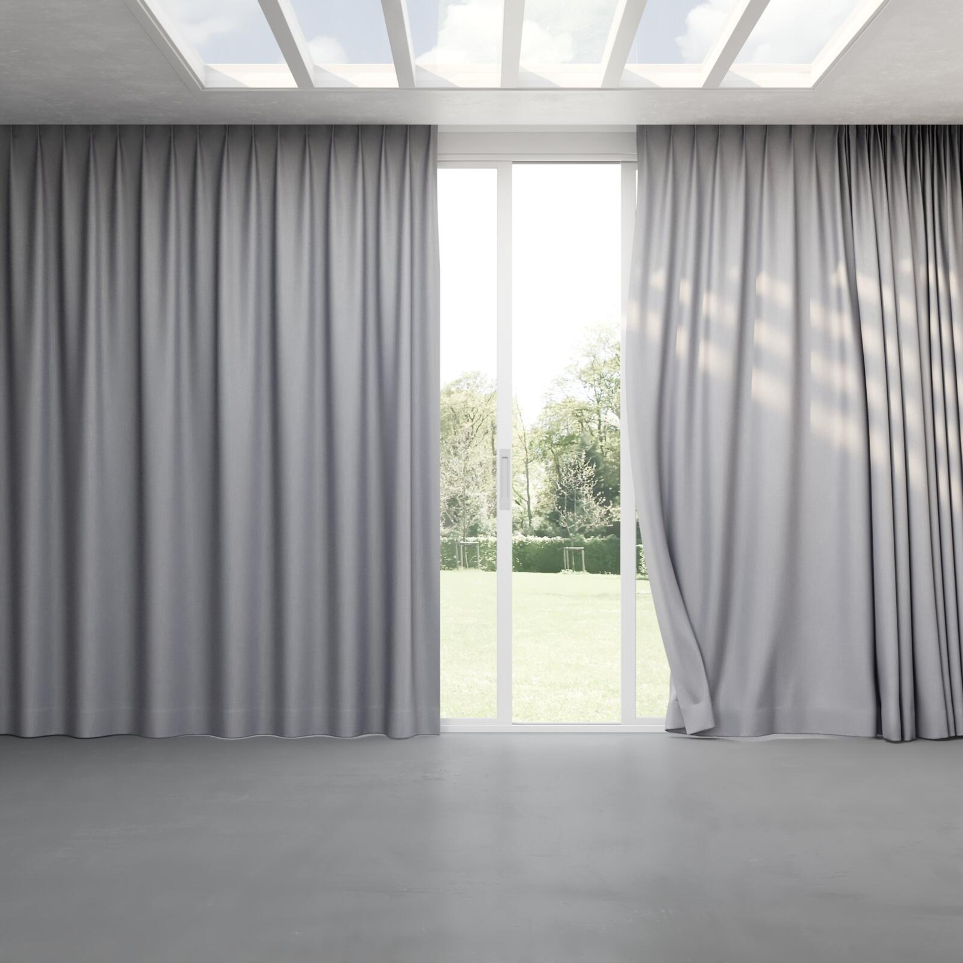 Full view of Bavaria Cloud, pinch pleat