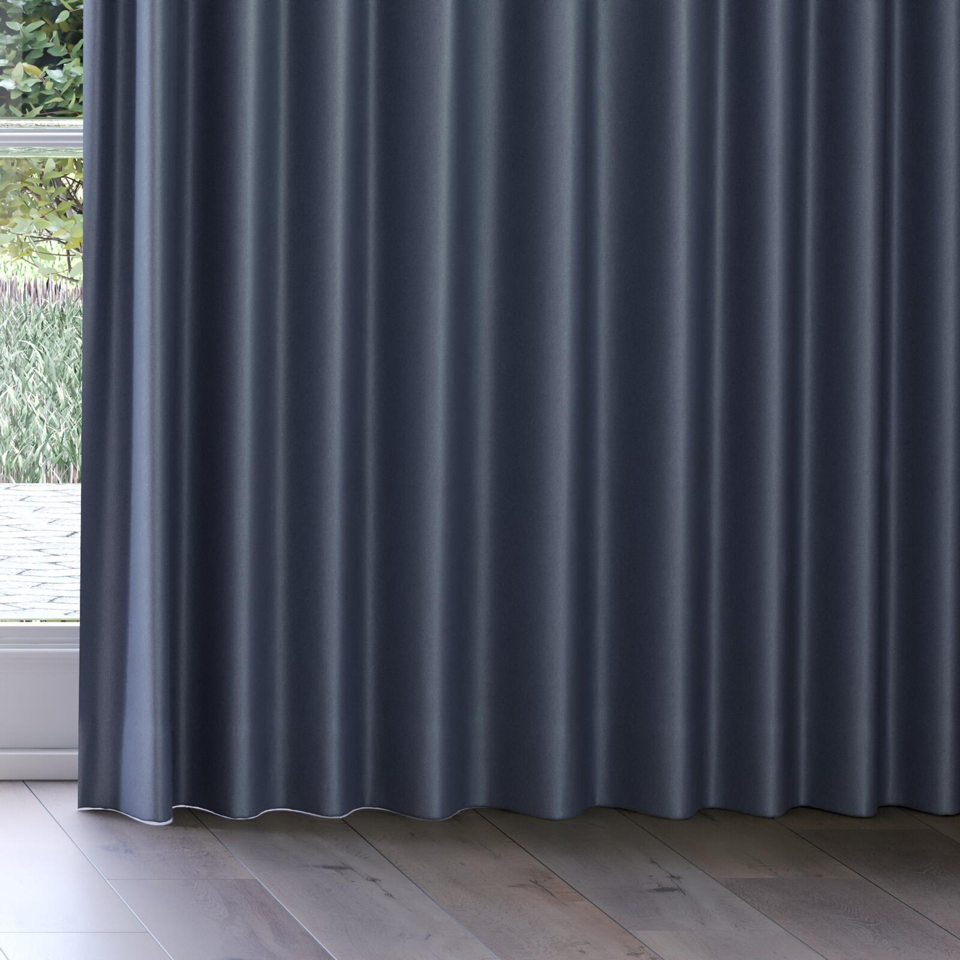 Bottom view of Wise Midnight, on curtain rail