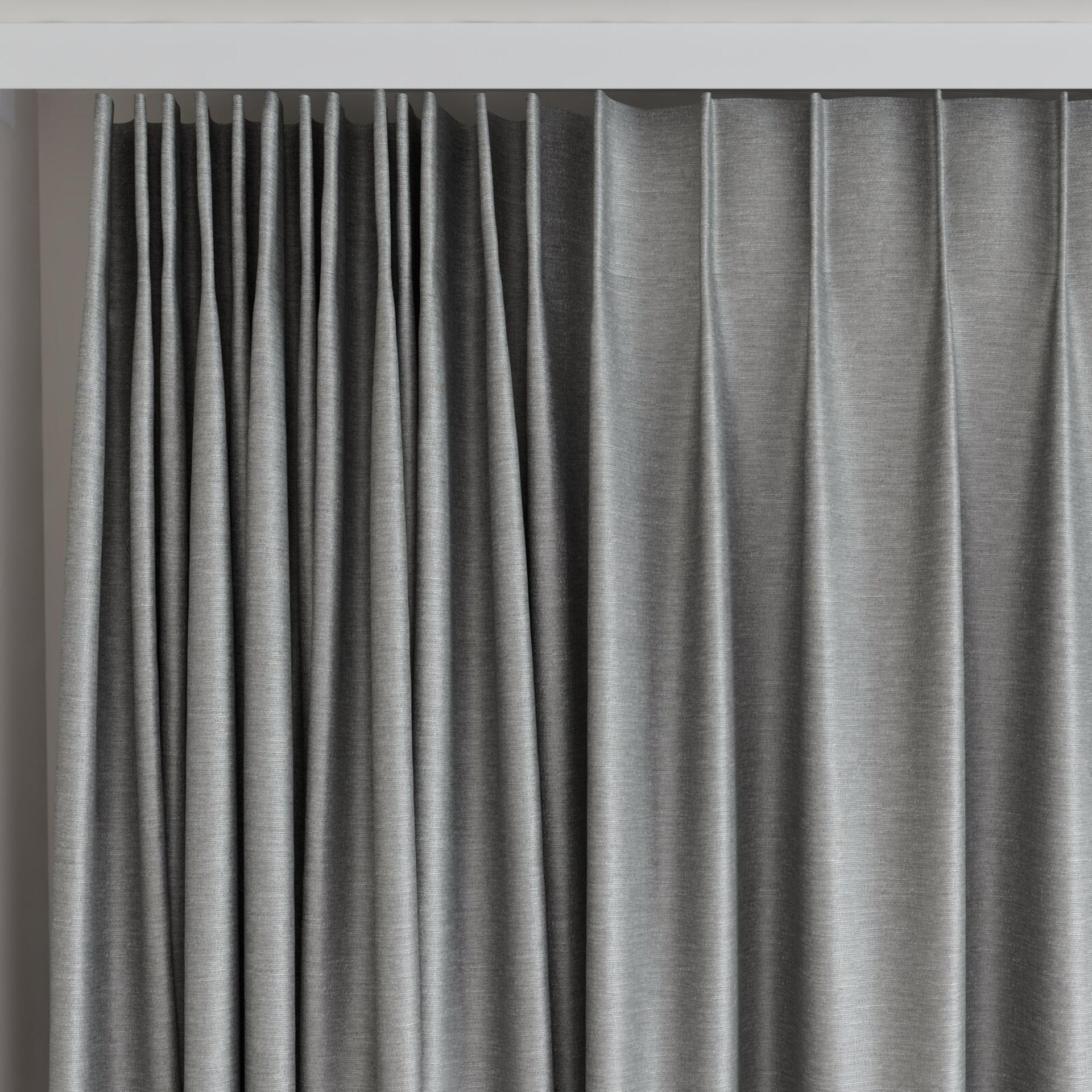 Top view of Provence Shark, on curtain rail