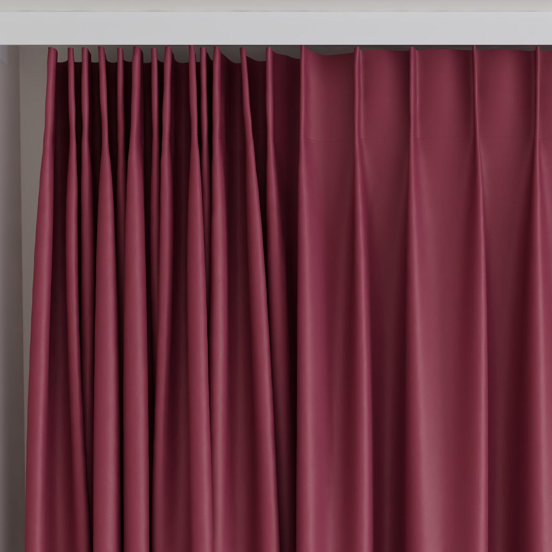 Top view of Blockbuster Bordeaux, on curtain rail