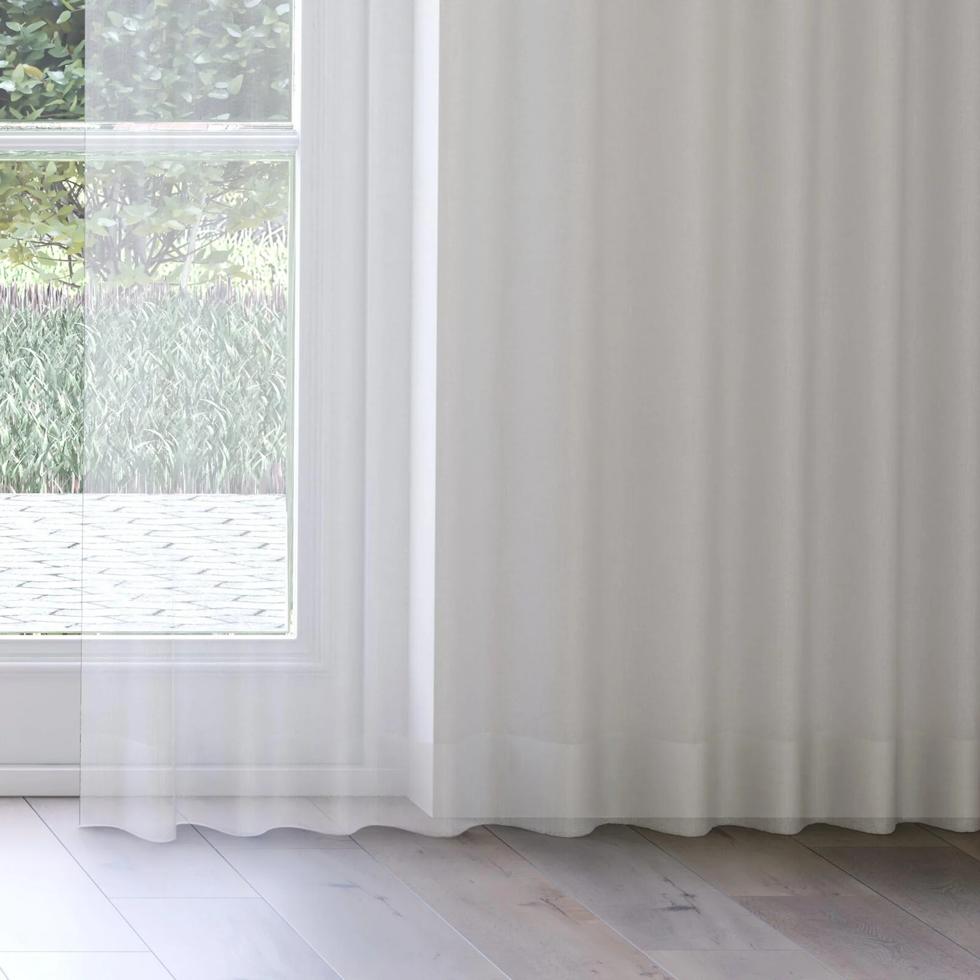 Bottom view of Audiance Silver, on curtain rail
