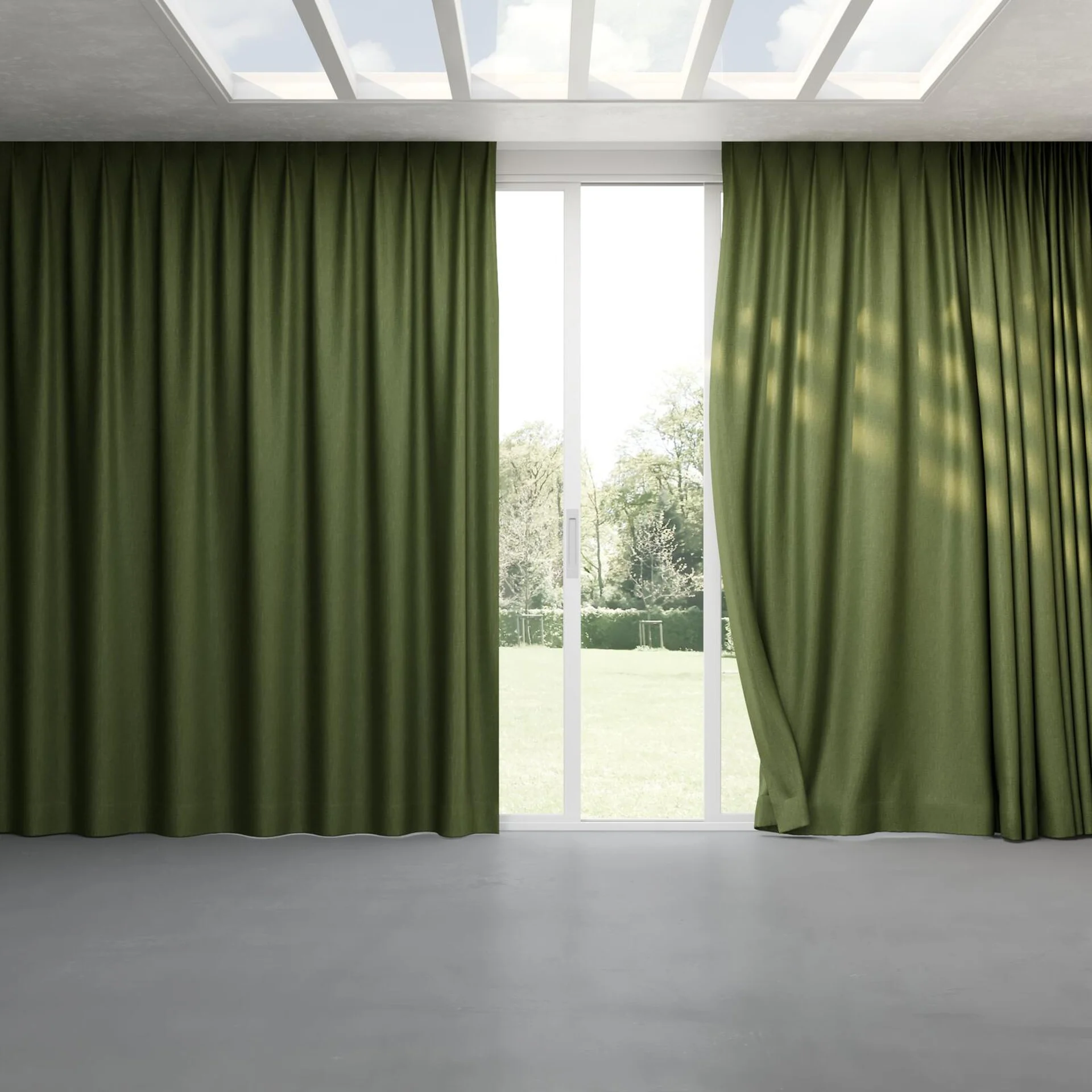 Full view of Bronco Basil, pinch pleat