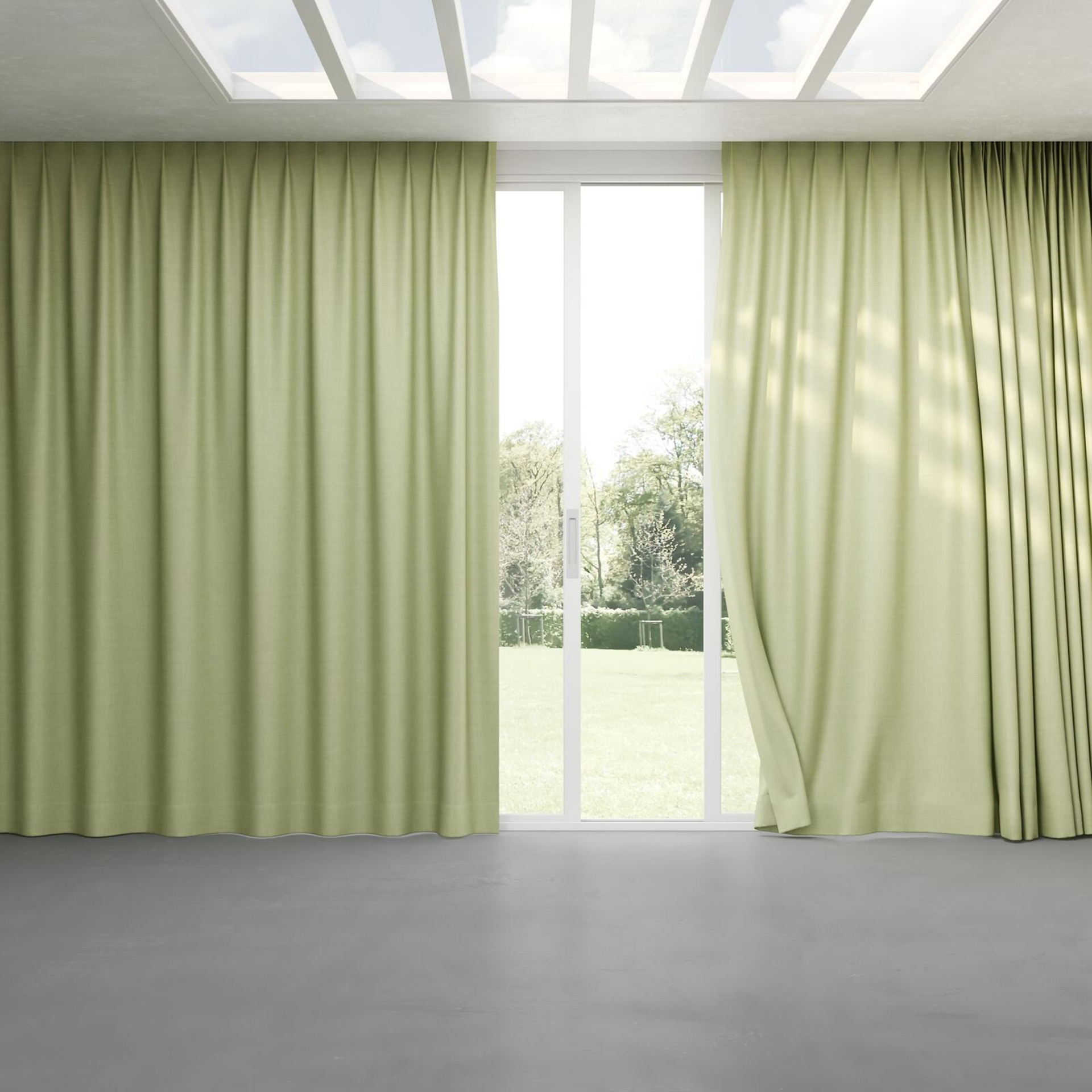 Full view of Keystone Lime, pinch pleat
