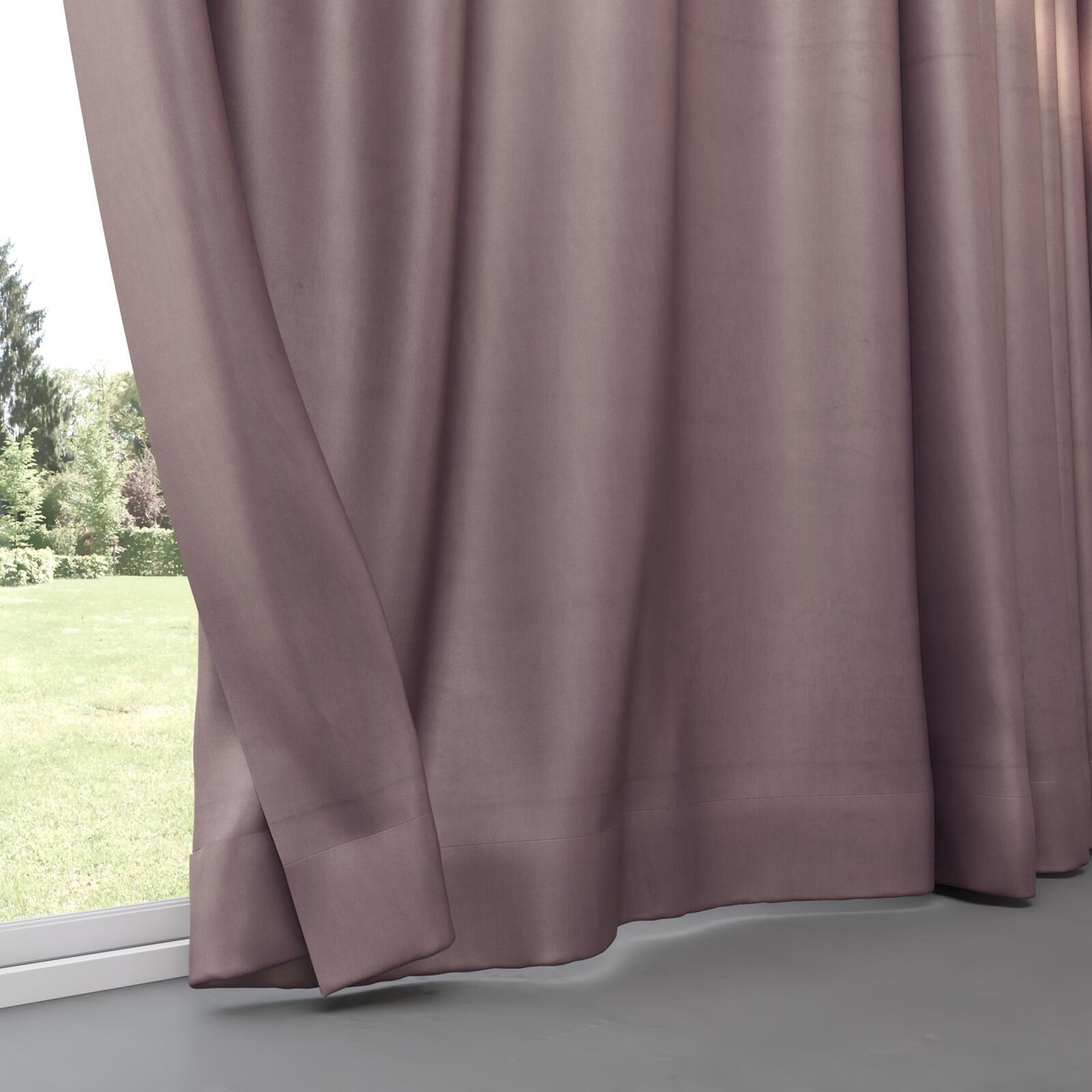 Bottom view of Warlock Mauve, pinch pleat