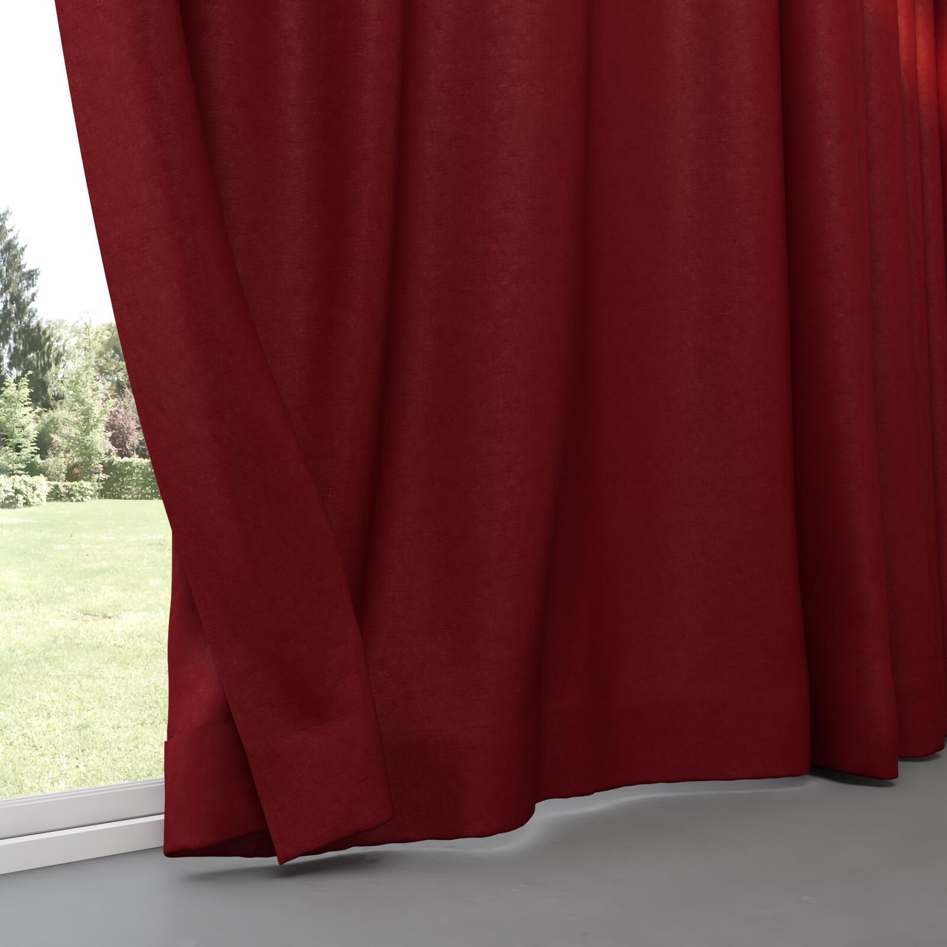 Bottom view of Moon Cabernet, pinch pleat