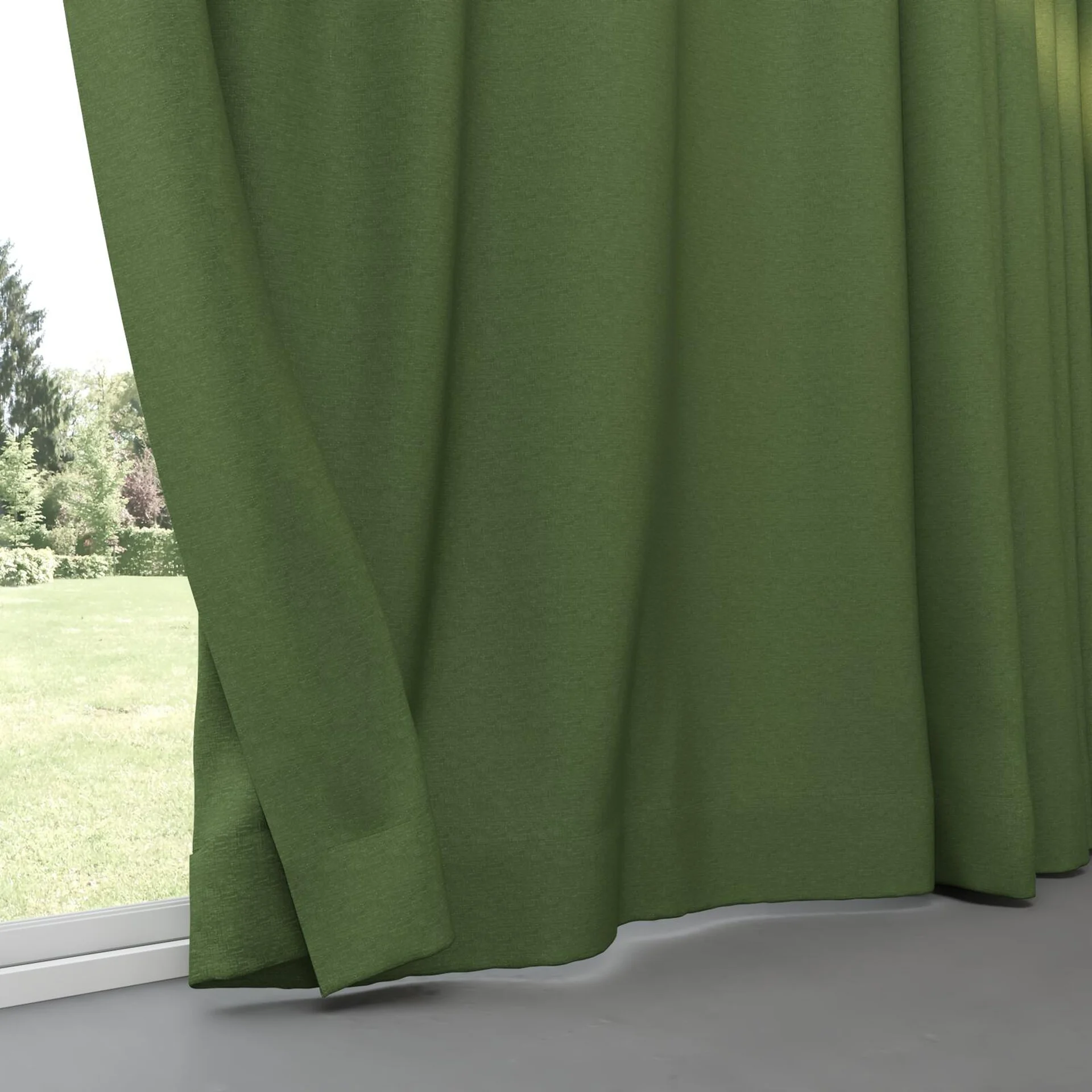 Bottom view of Coverlet Oasis, pinch pleat