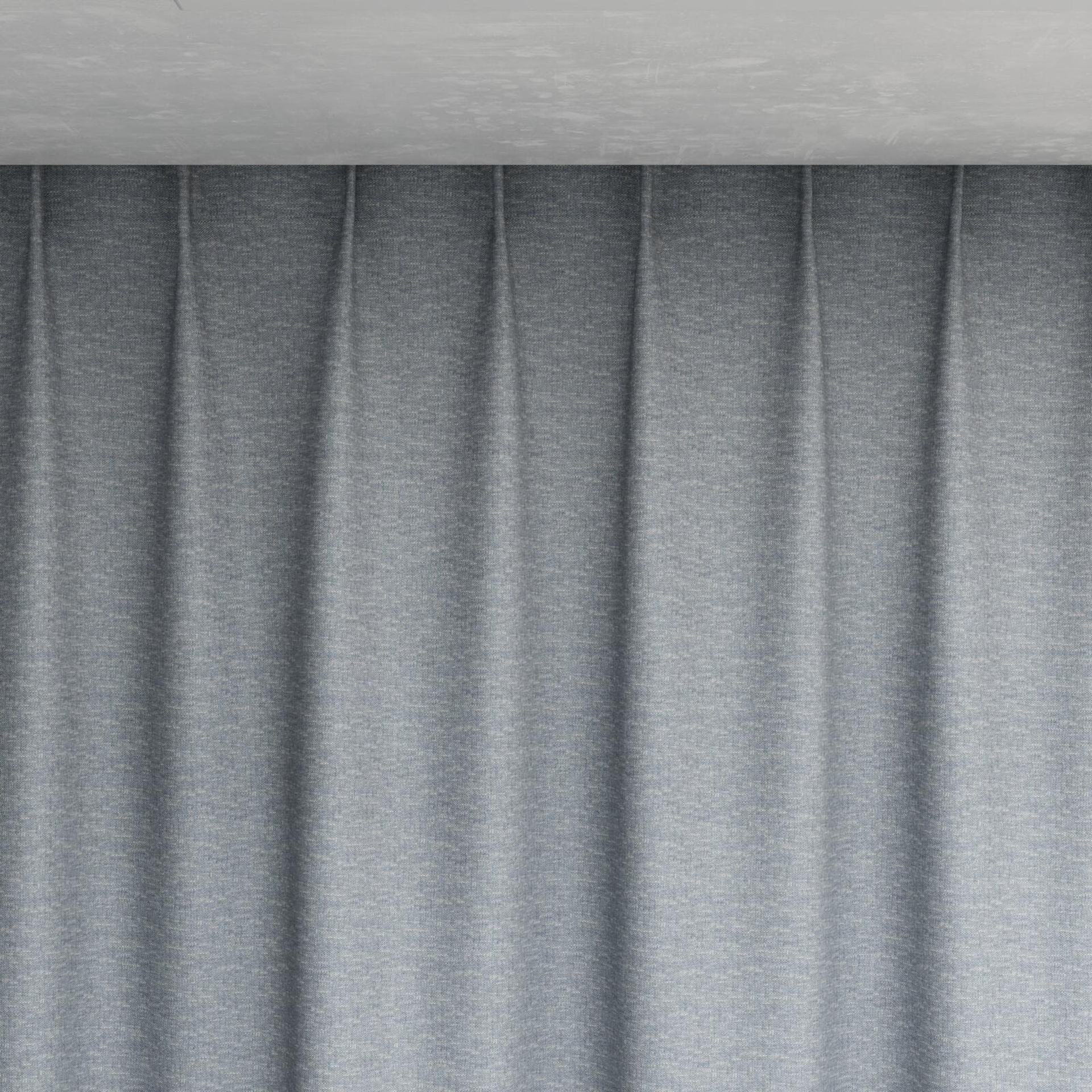 Top view of Goa Stellar, pinch pleat