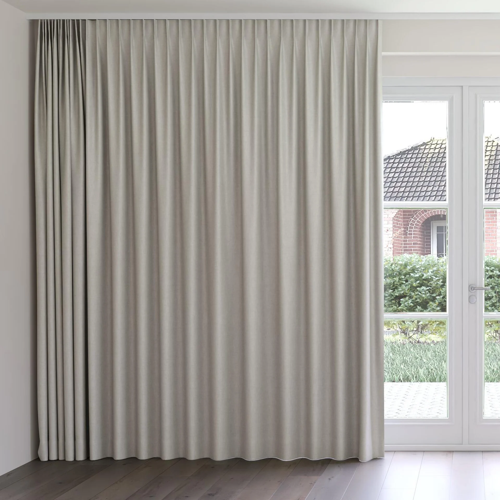 Front view of Perfecto Mouse, on curtain rail