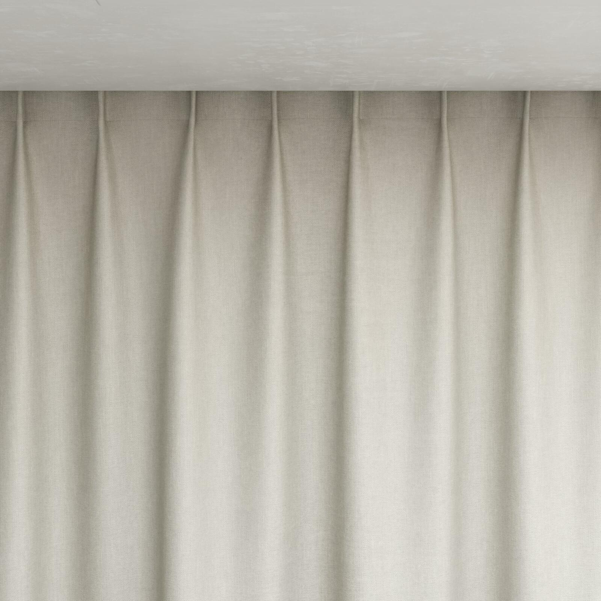 Top view of Bronco Silver, pinch pleat
