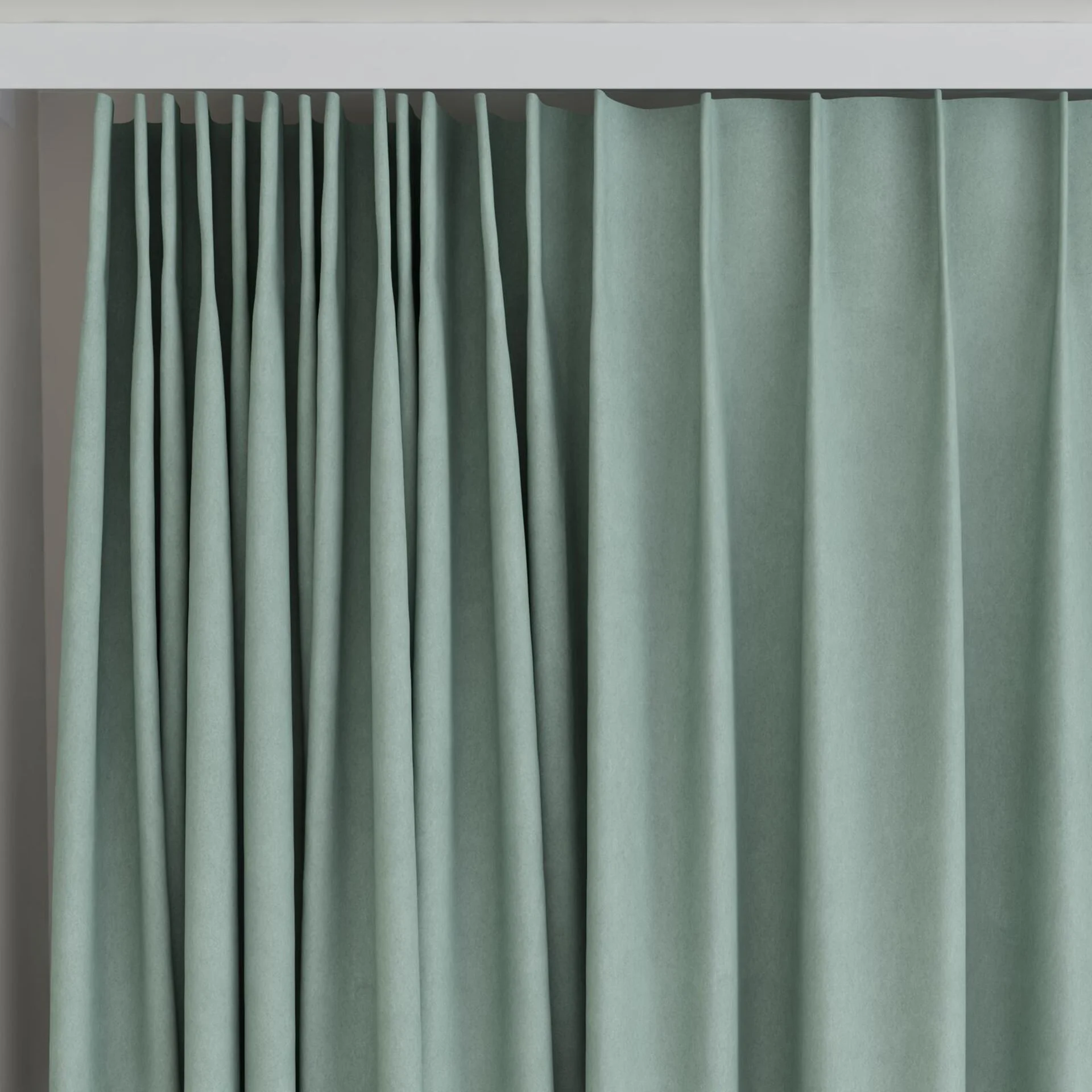 Top view of Lech Mineral, on curtain rail