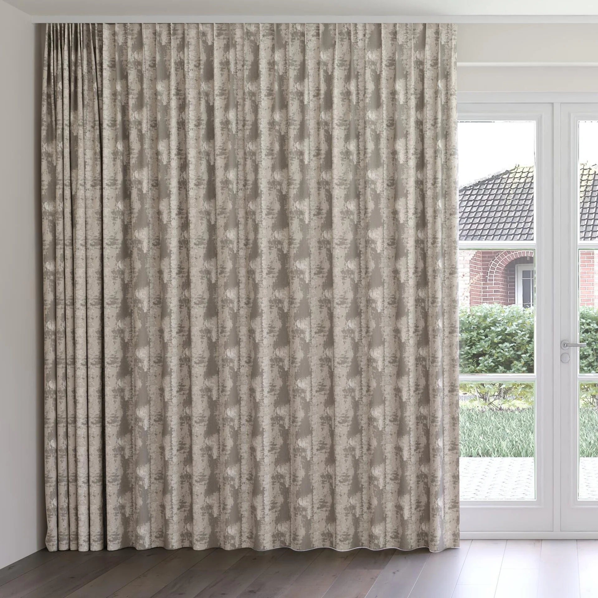 Front view of Lassen Sterling, on curtain rail