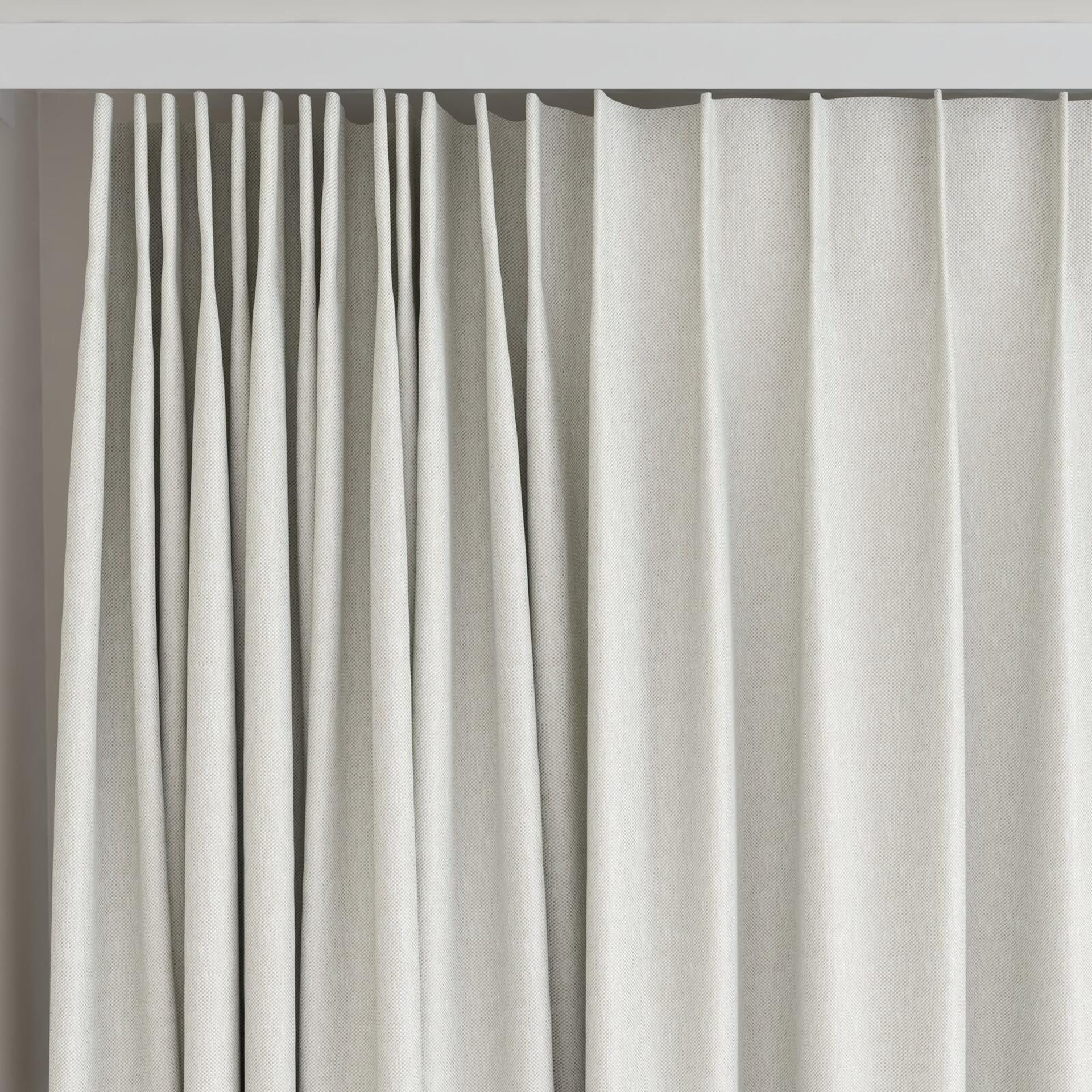 Top view of Dream Weaver 300 Sand, on curtain rail