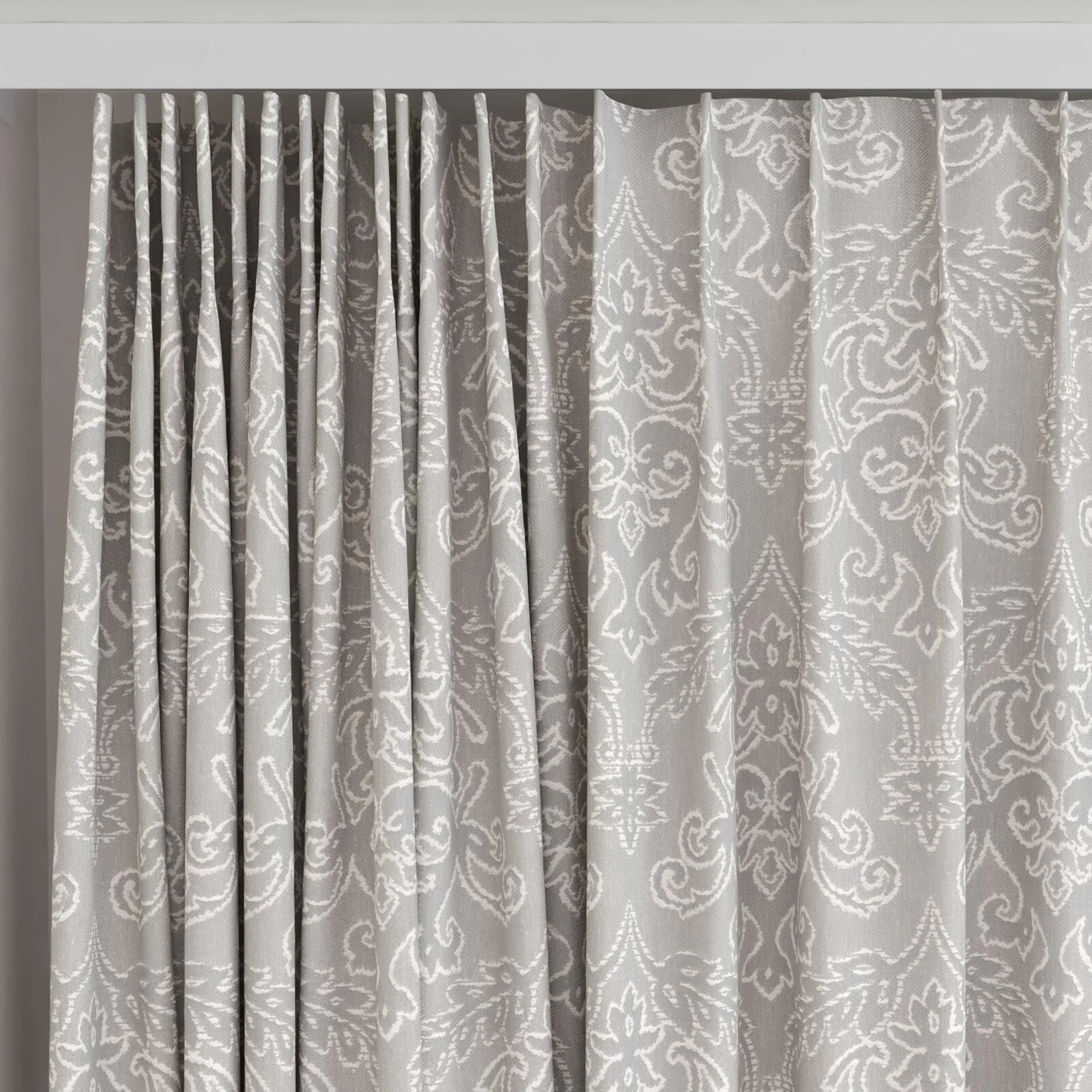 Top view of Notting Hill Dove, on curtain rail