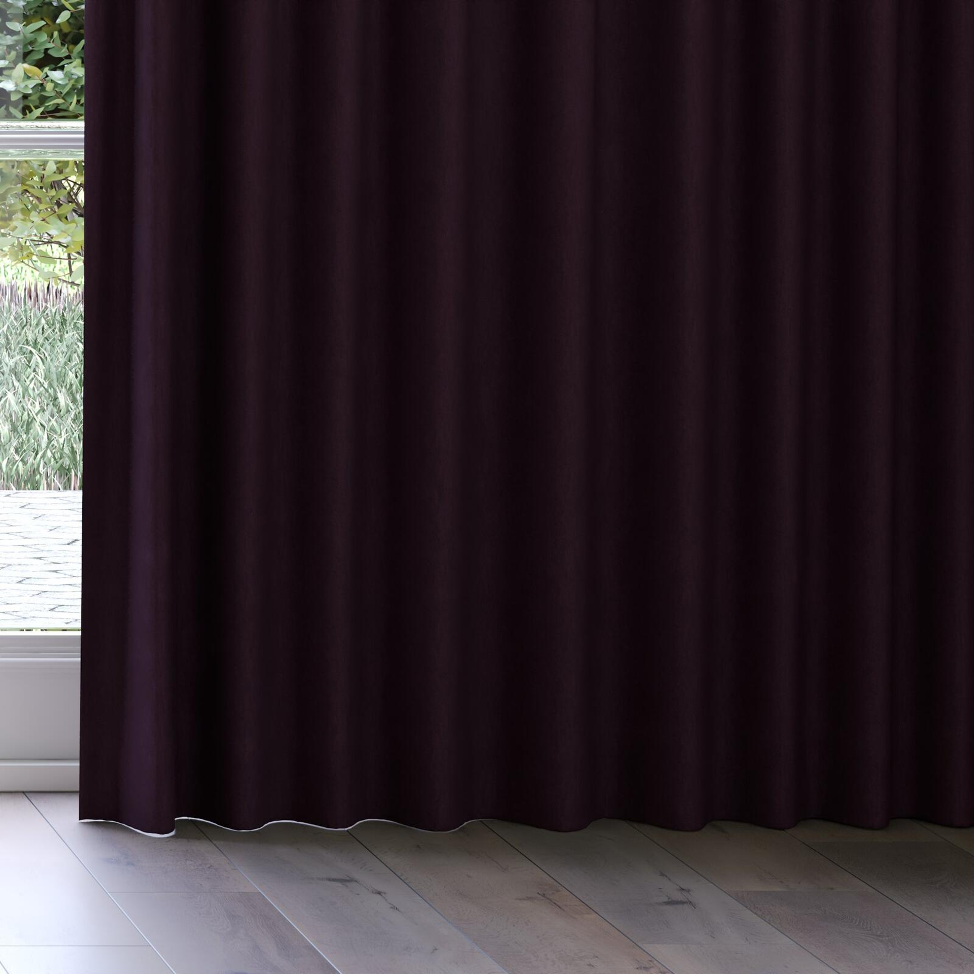 Bottom view of Lech Aubergine, on curtain rail